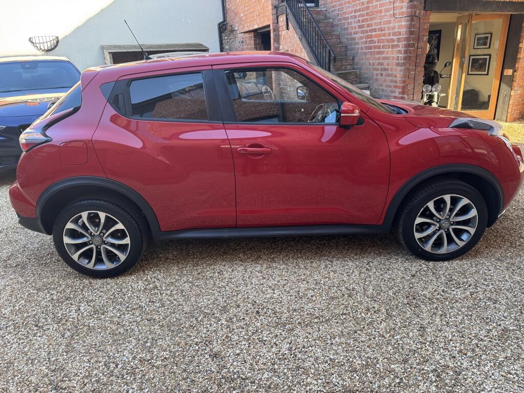 Nissan Juke view 2