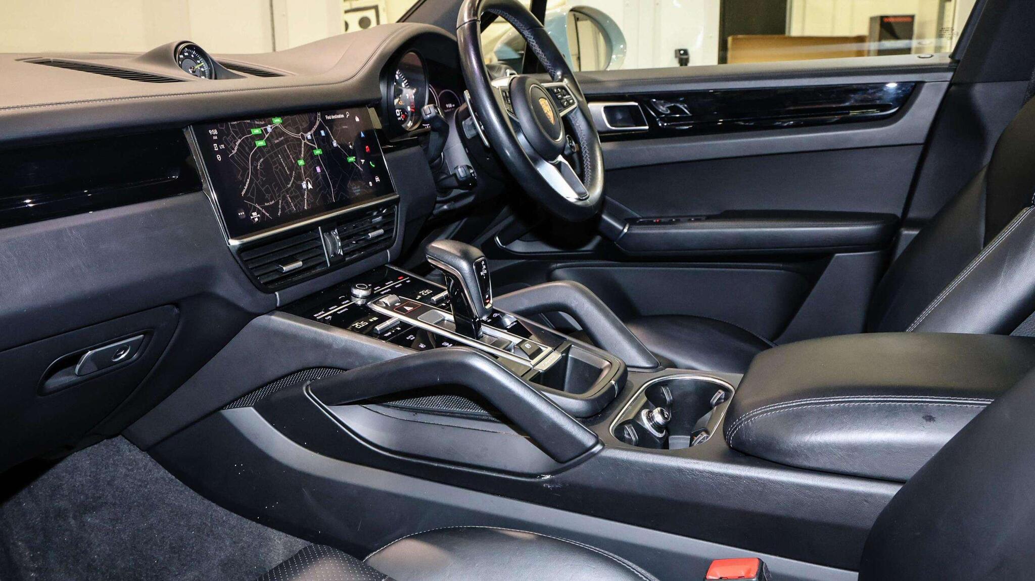 Porsche Cayenne view 5