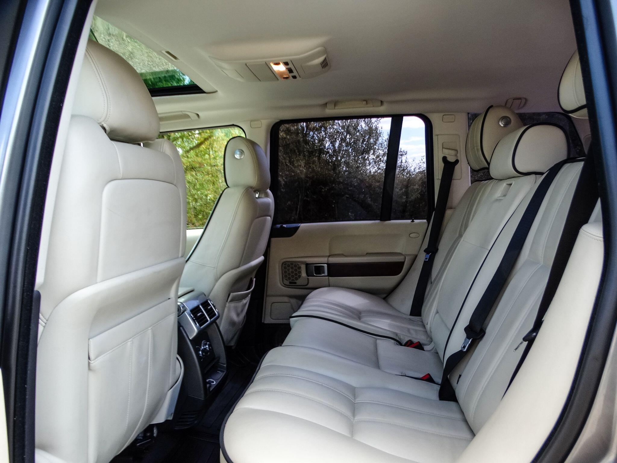 Land Rover Range Rover view 12