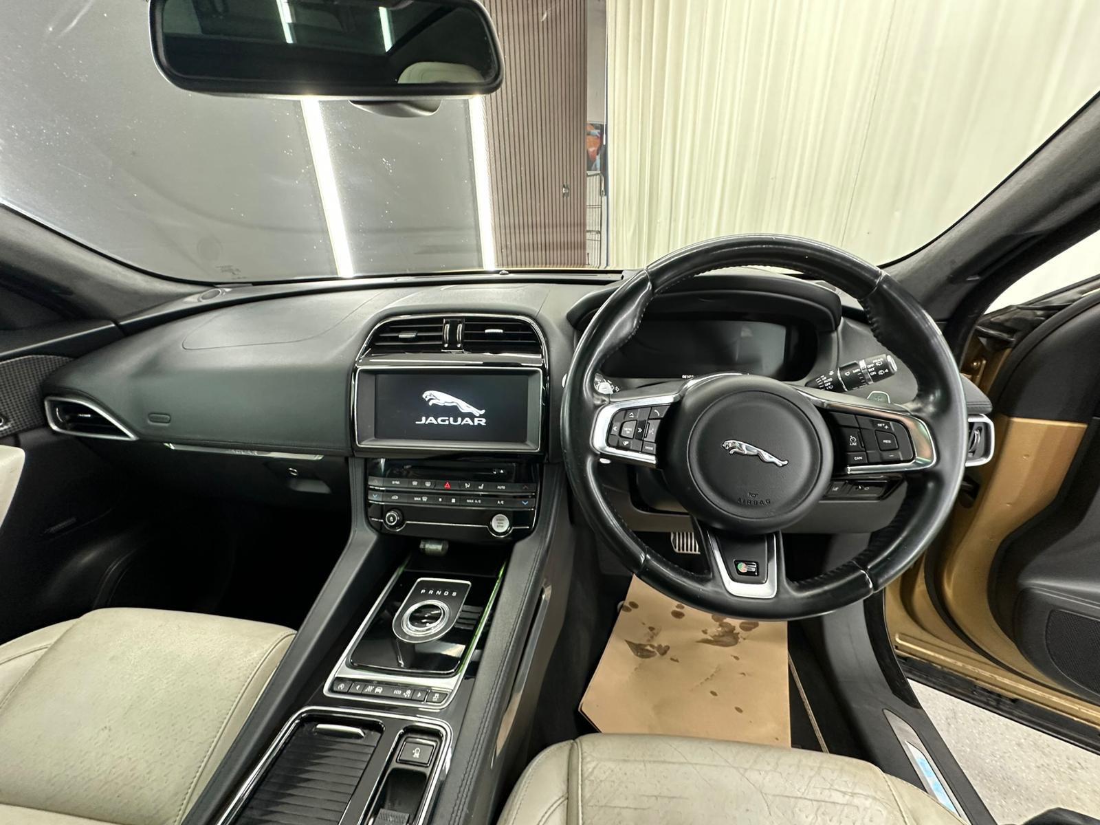 Jaguar F-Pace view 37
