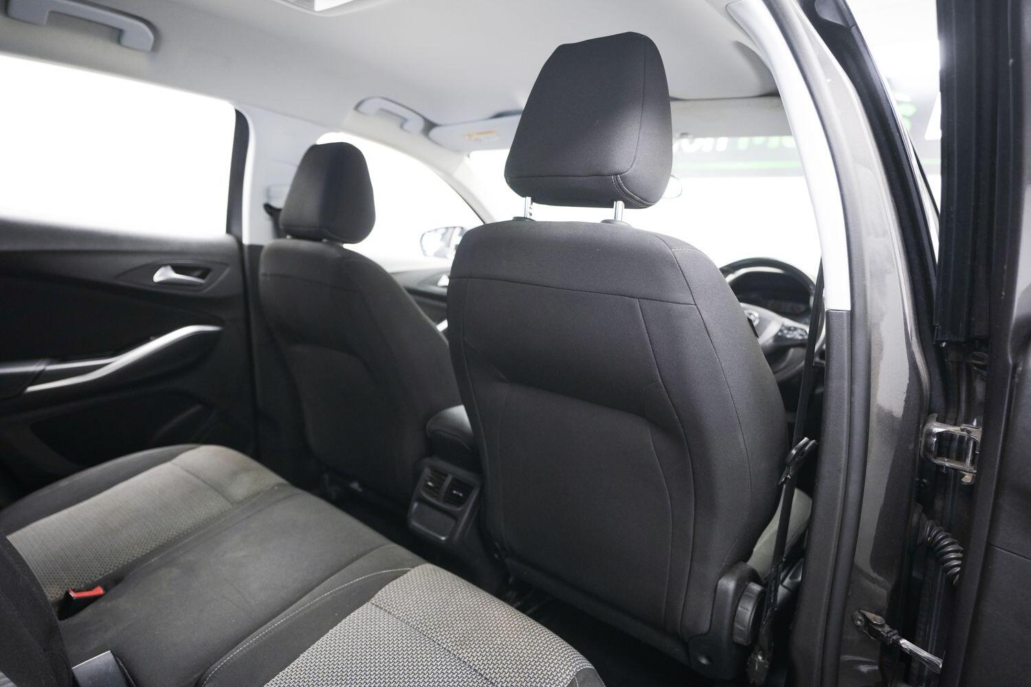 Vauxhall Grandland X view 14