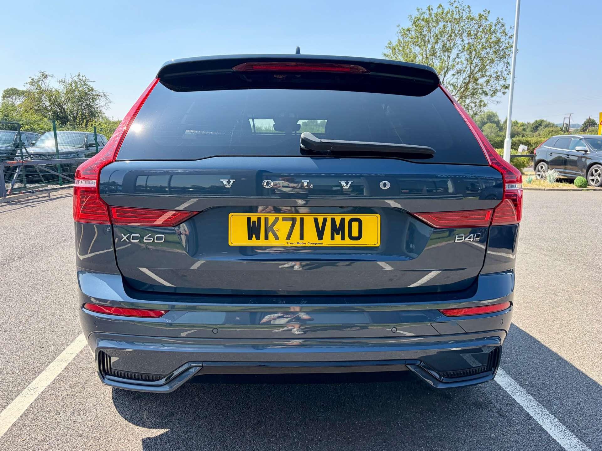 Volvo XC60 view 7