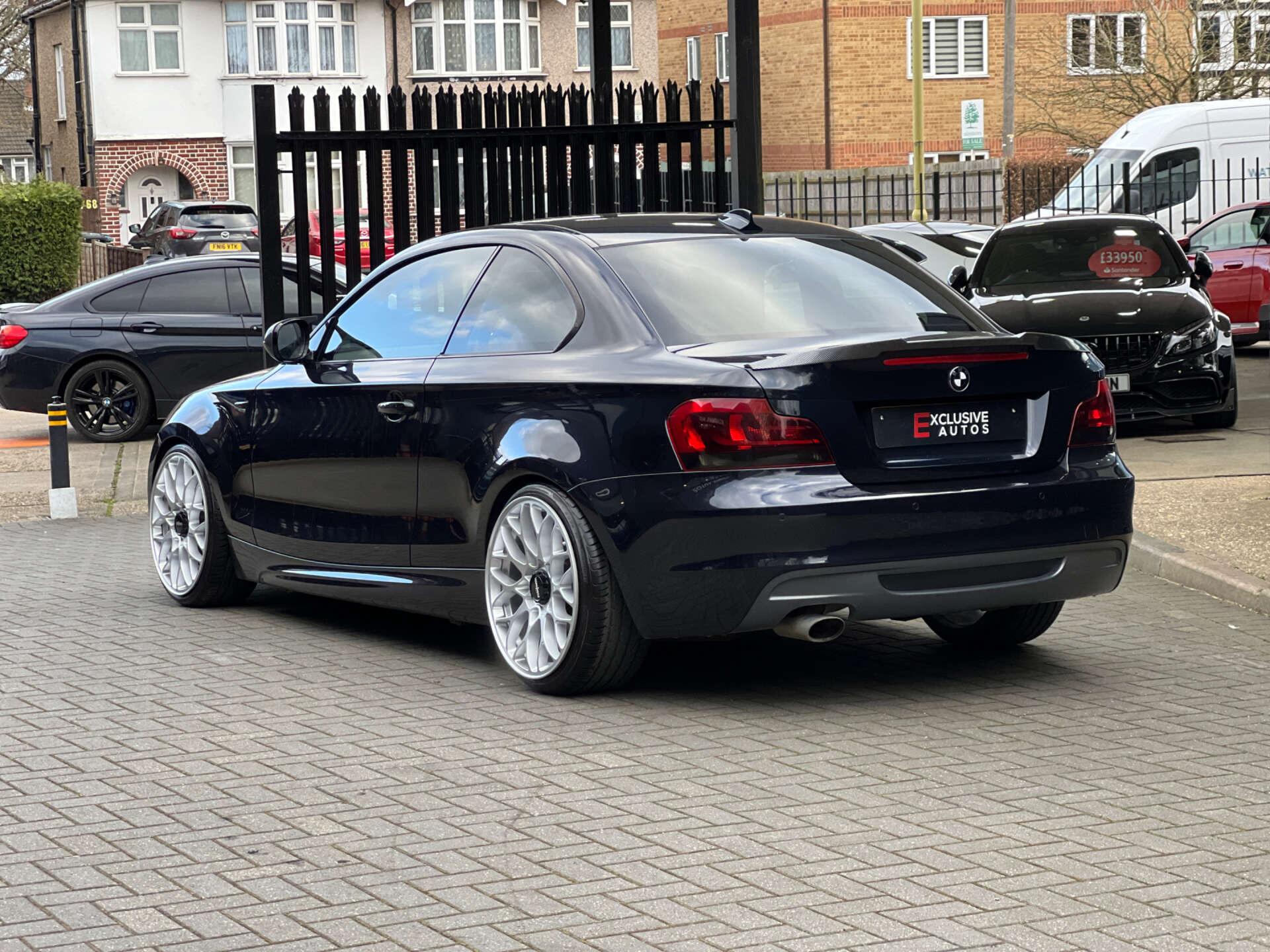 BMW 1 Series view 8