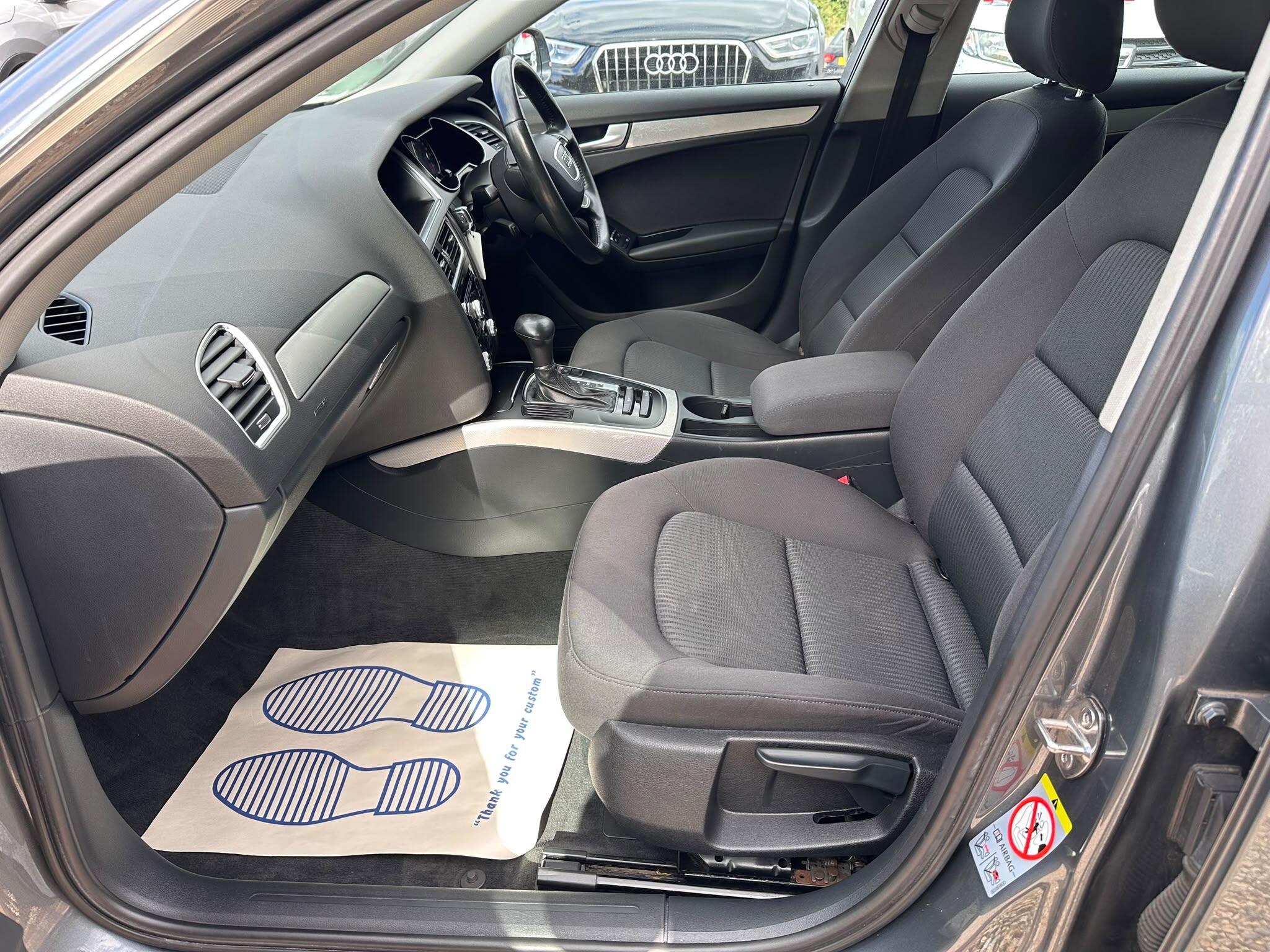 Audi A4 view 23