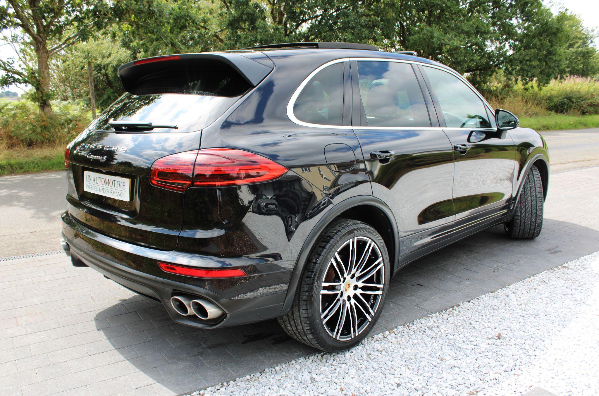 2016 Porsche Cayenne 4.2 TD V8 S TiptronicS 4WD Euro 6 (s/s) 5dr • 87,000 miles image 17