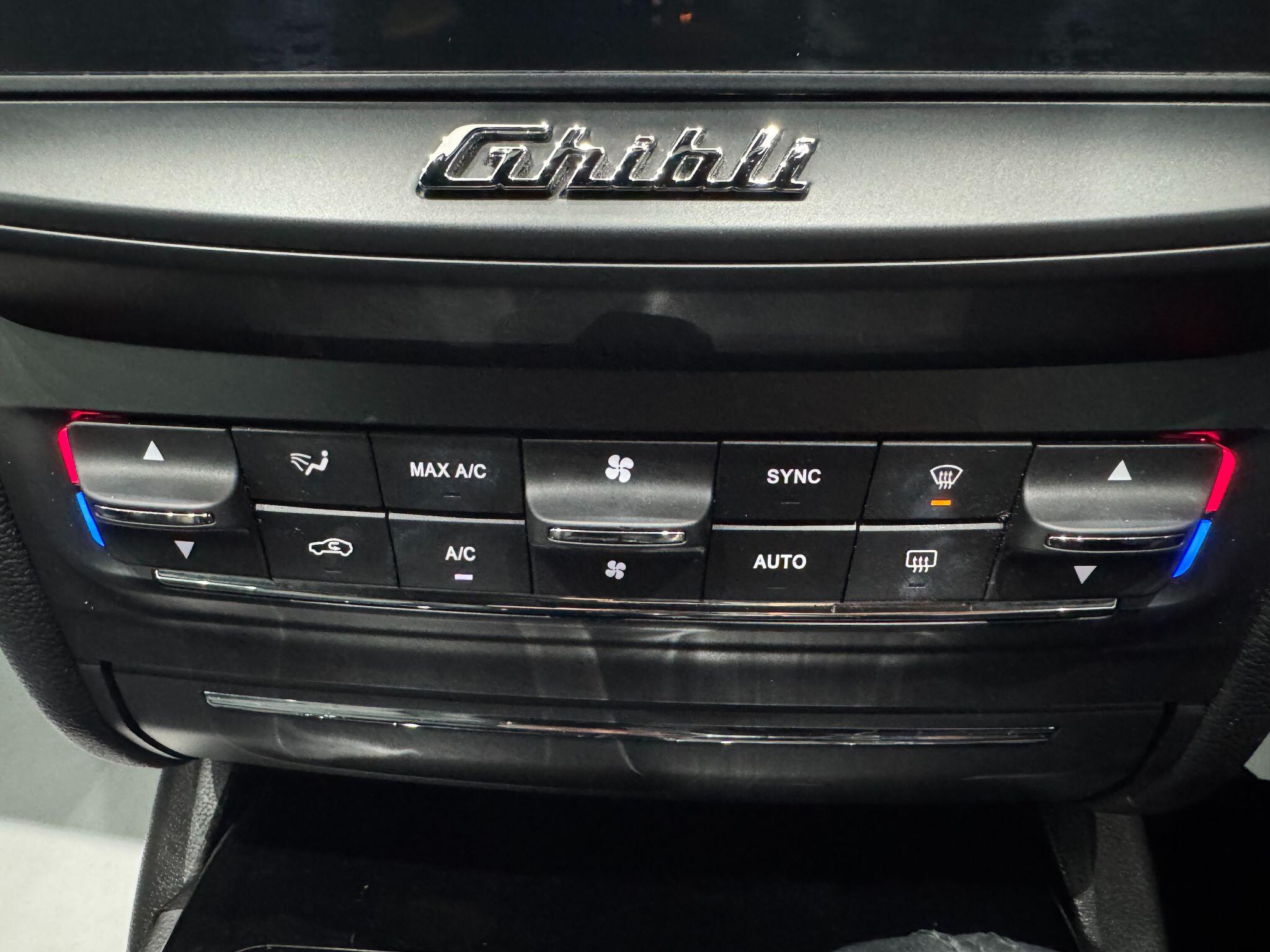 Maserati Ghibli view 35