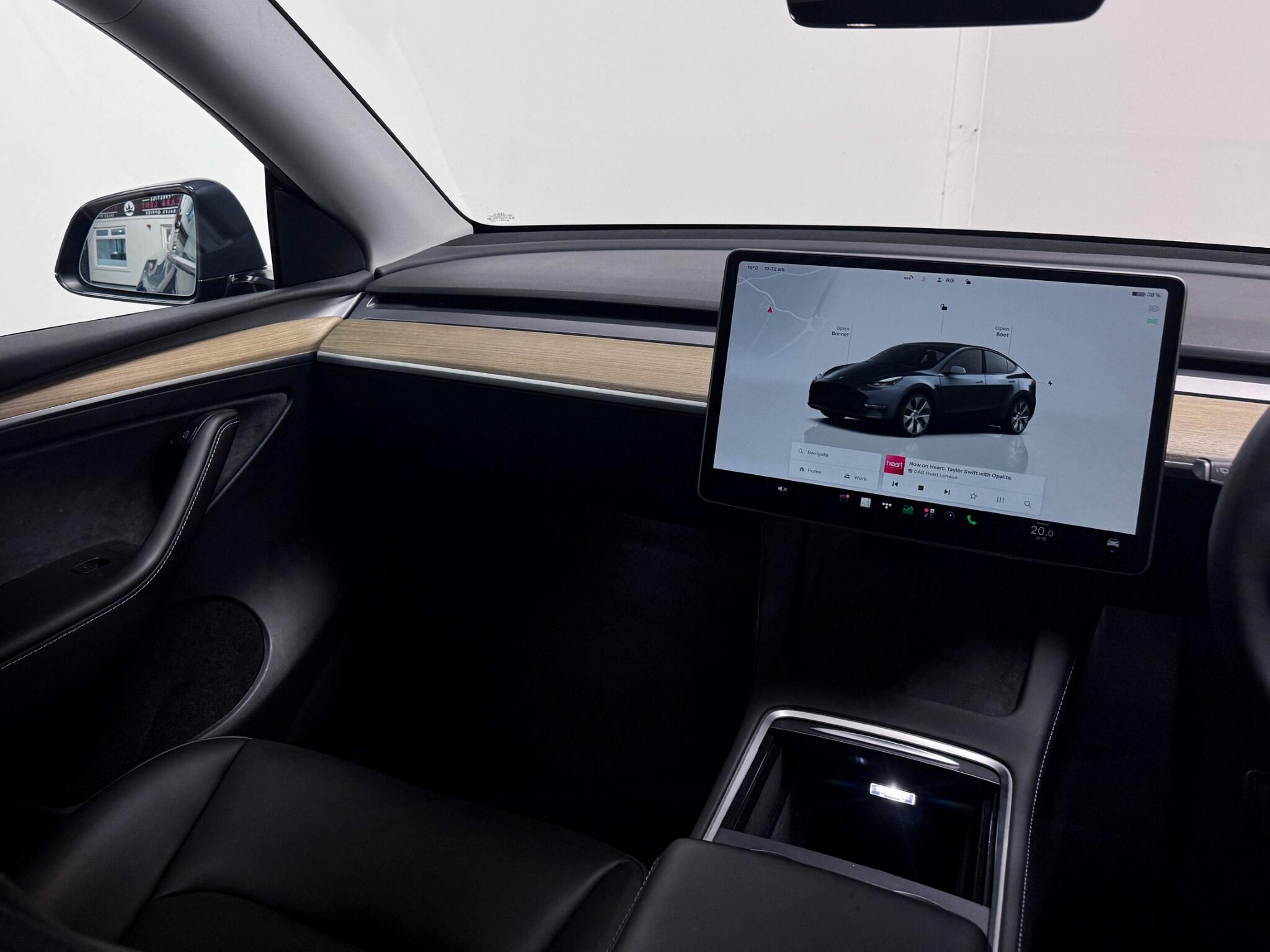Tesla Model Y view 14