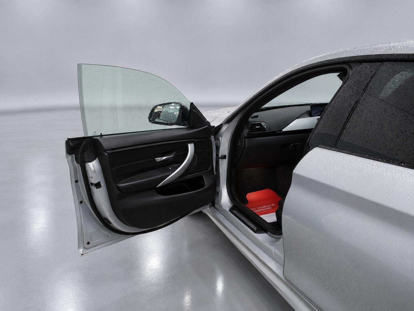 BMW 4 Series view 30