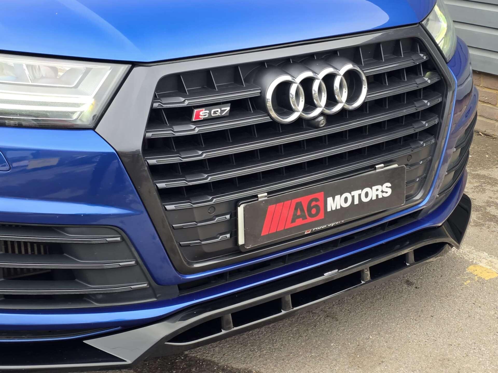 Audi SQ7 view 17