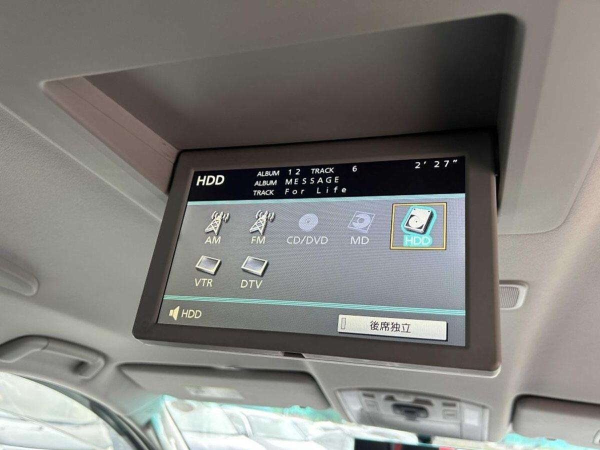 Toyota Vellfire view 23