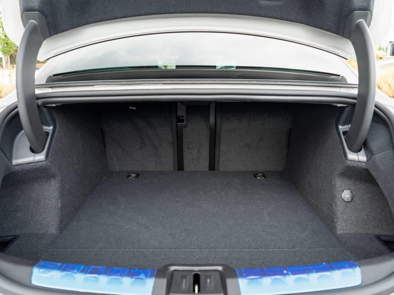 Porsche Taycan view 44