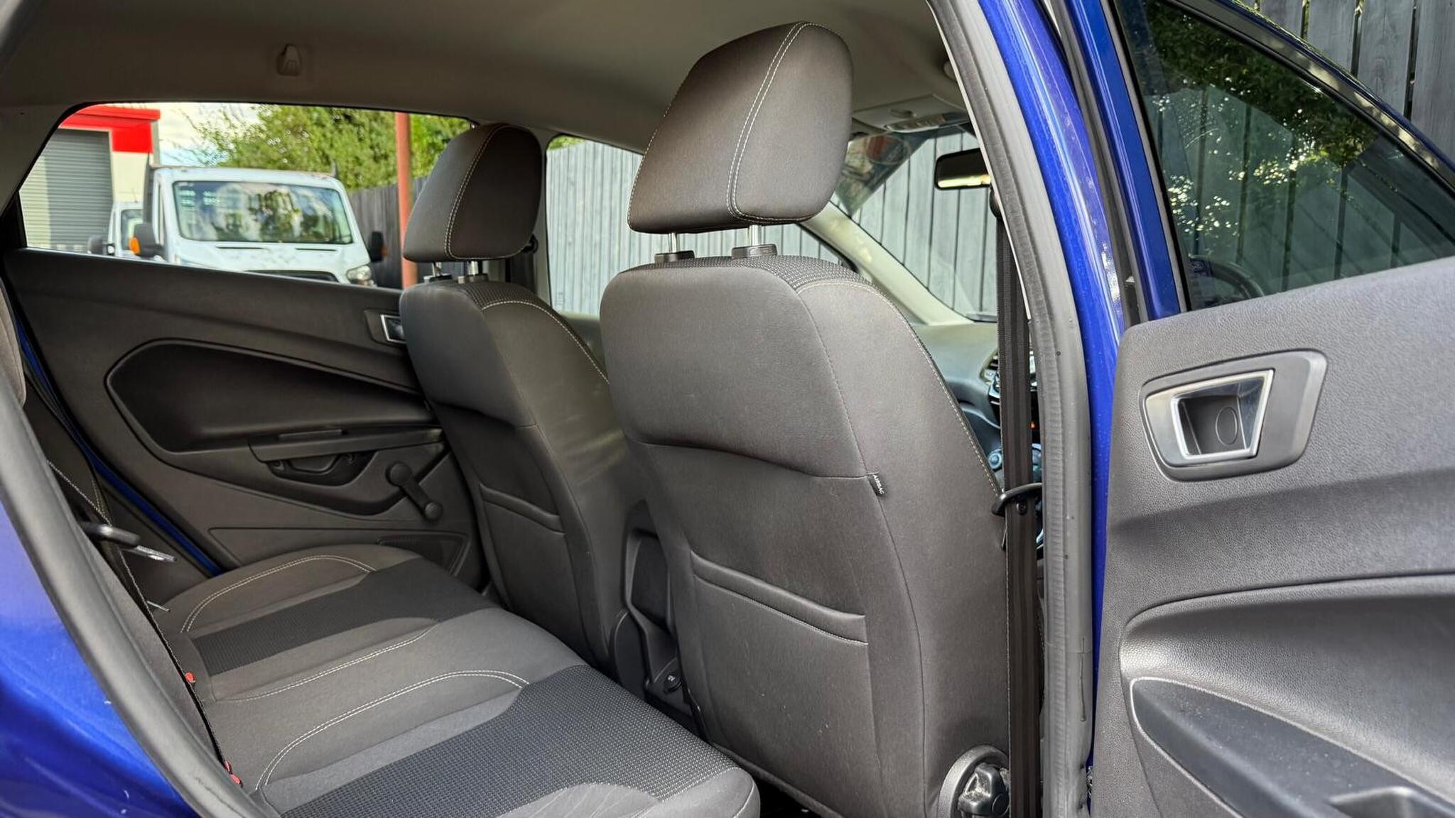 Ford Fiesta view 26