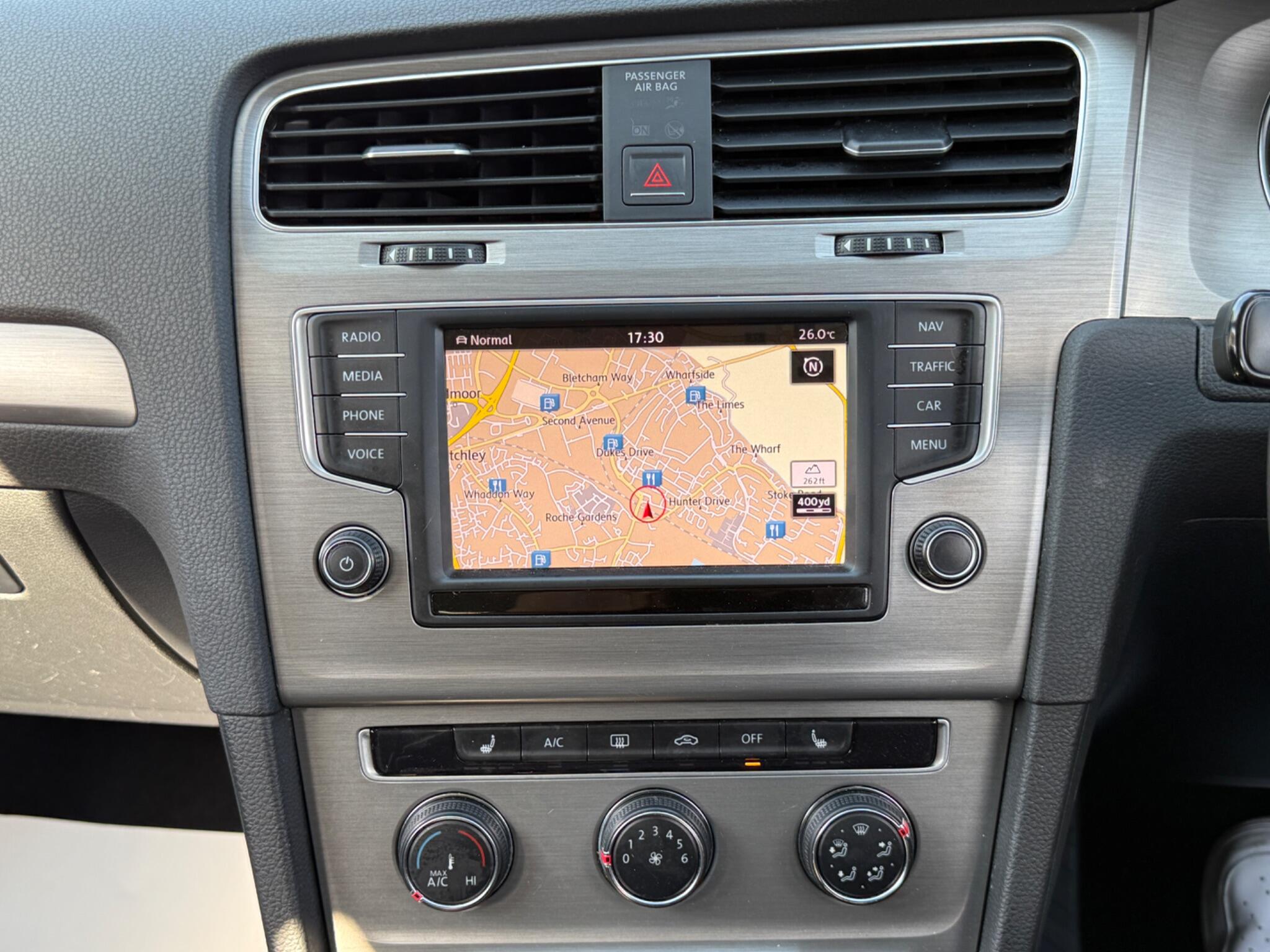 Volkswagen Golf - Image 57