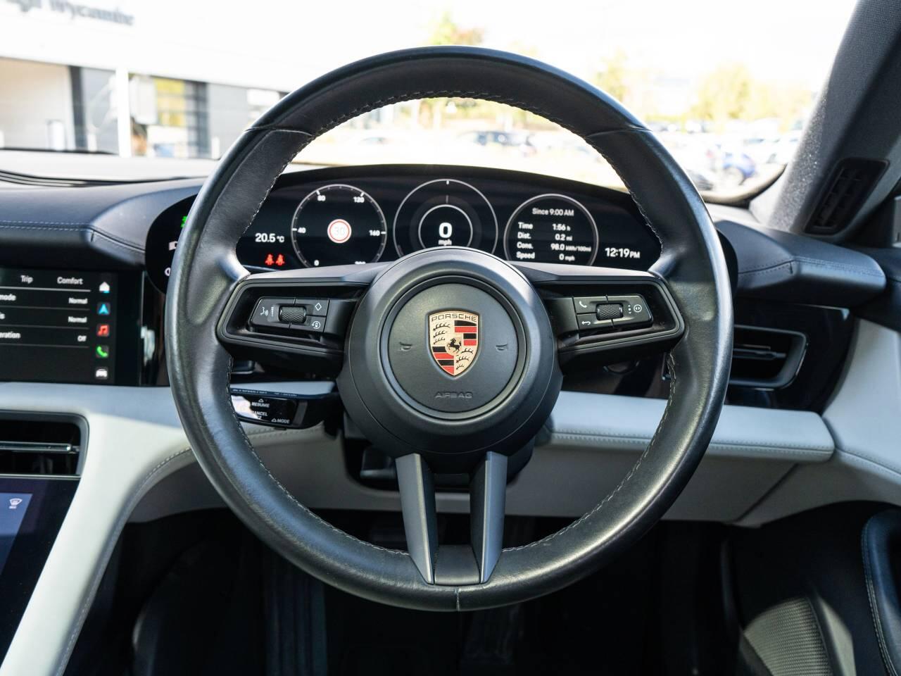 Porsche Taycan view 16