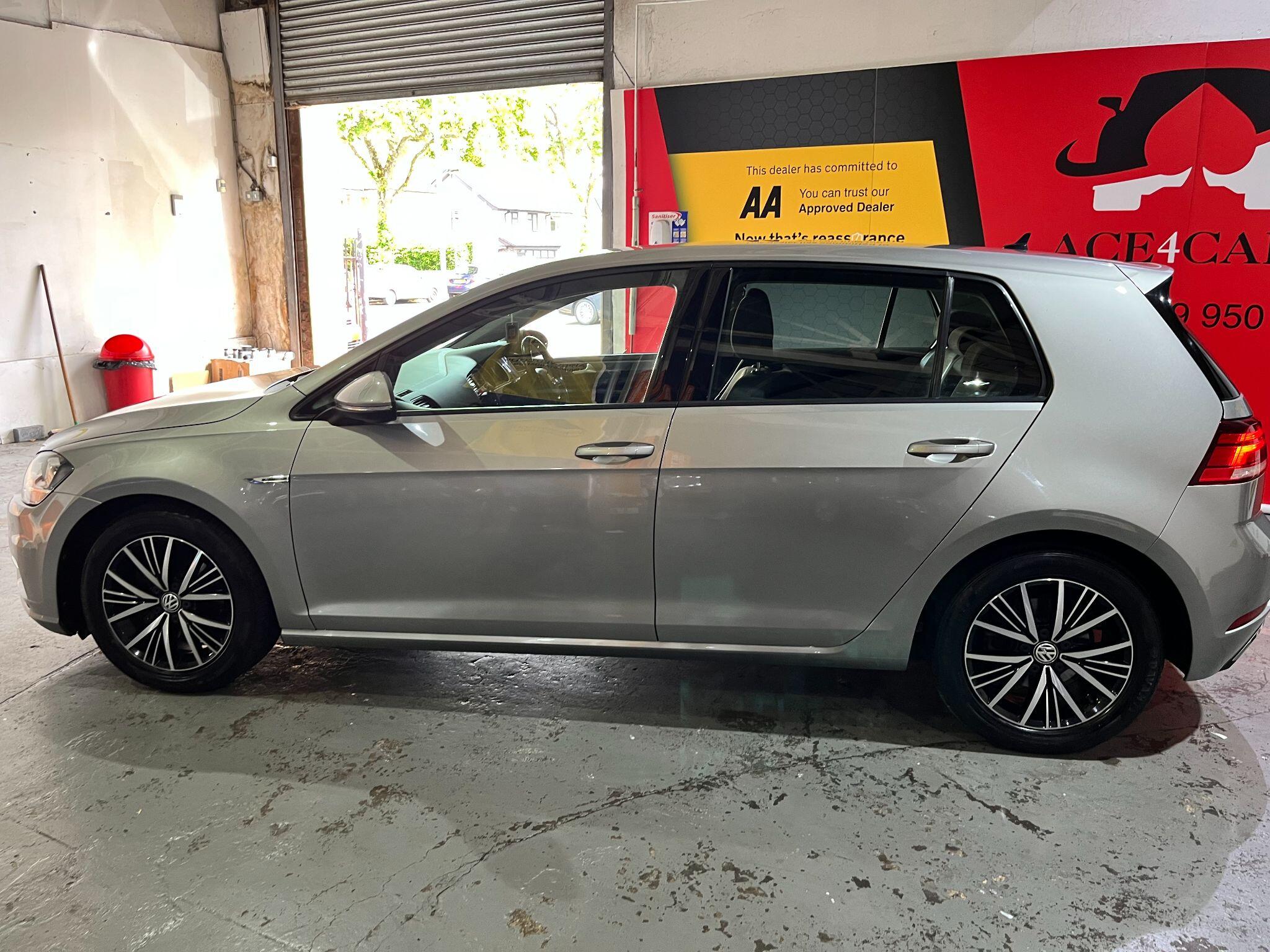 Volkswagen Golf view 66