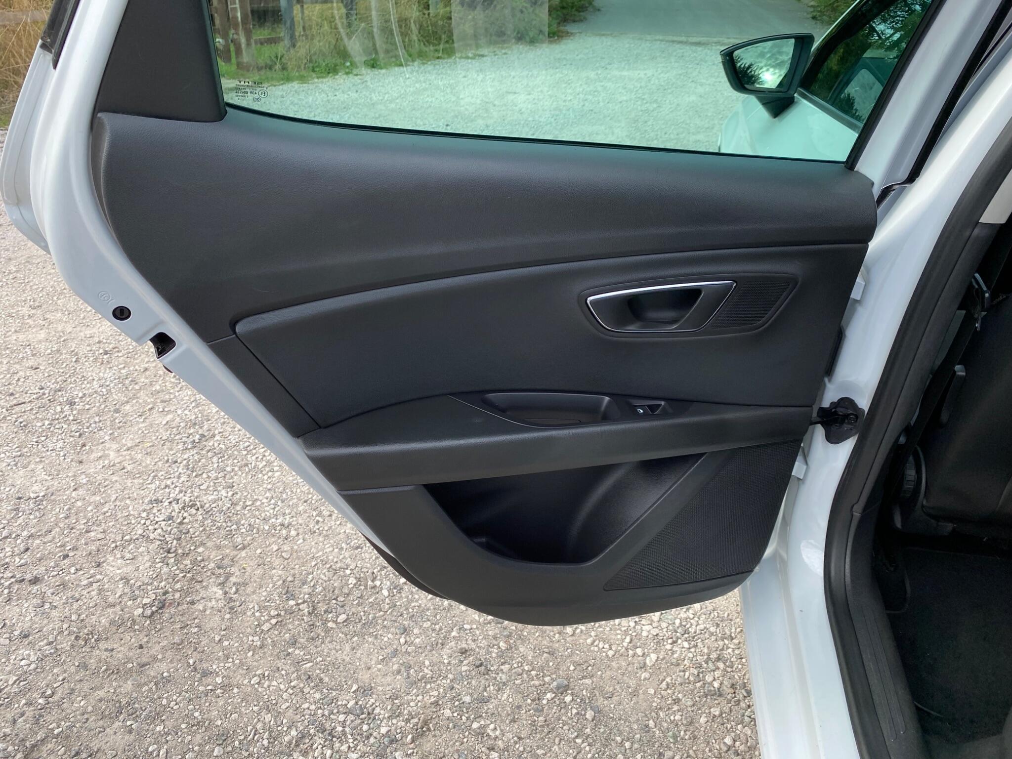 Seat Leon Leon view 23