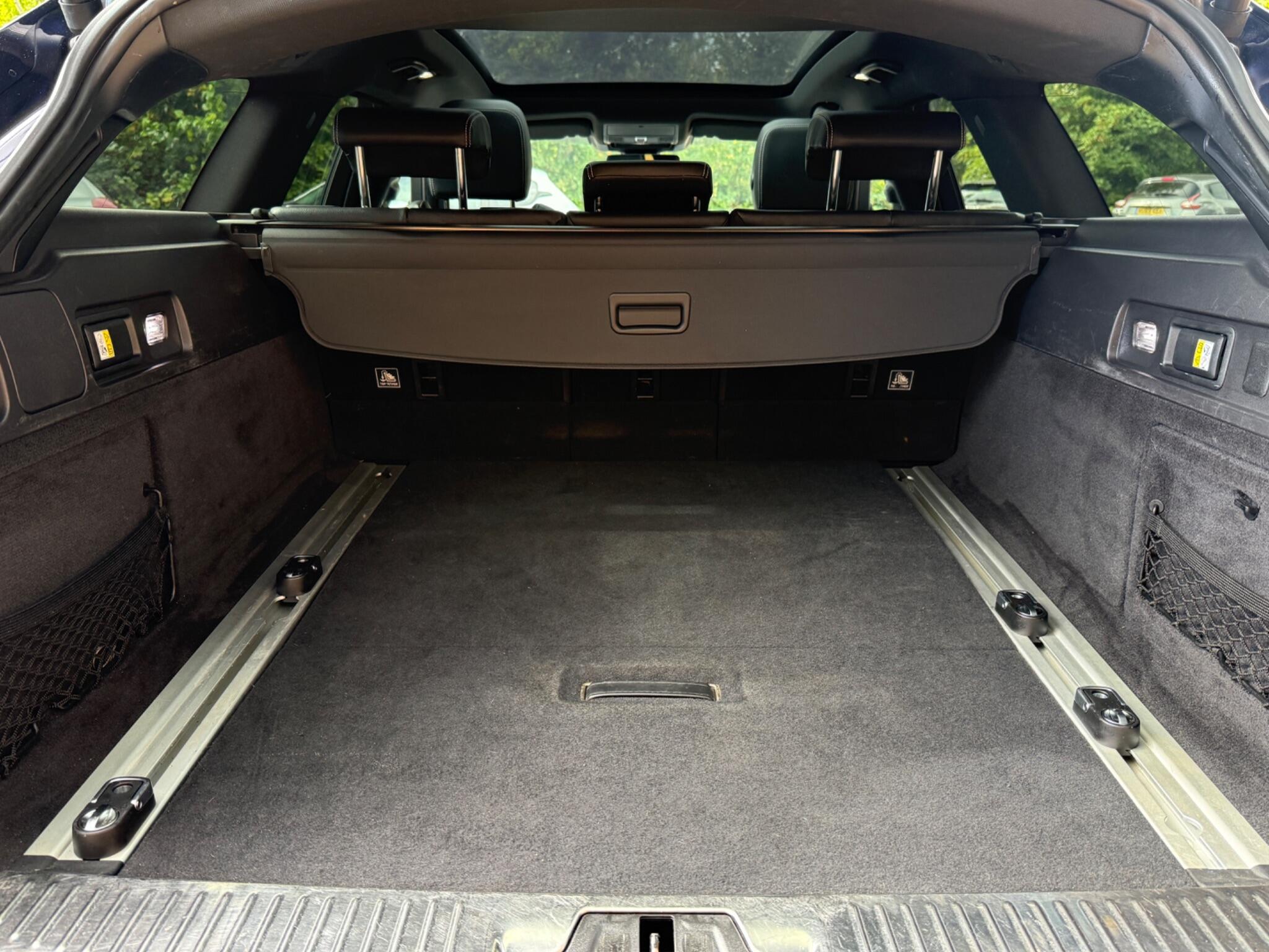 Jaguar XF view 6