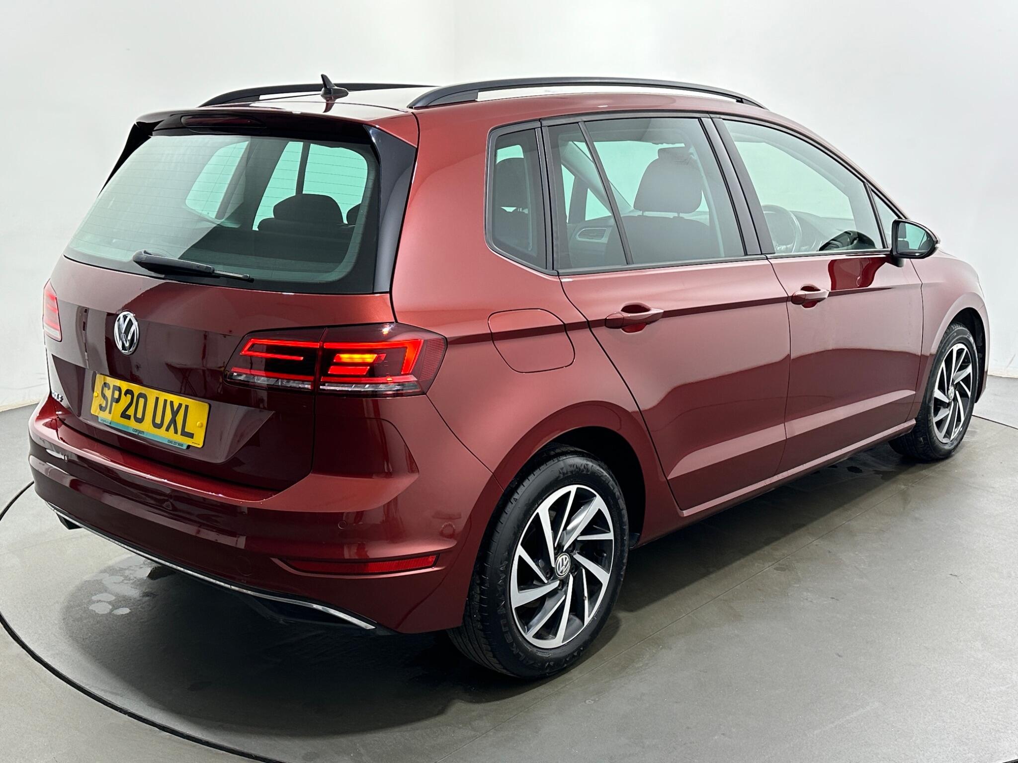 Volkswagen Golf Sportsvan view 51