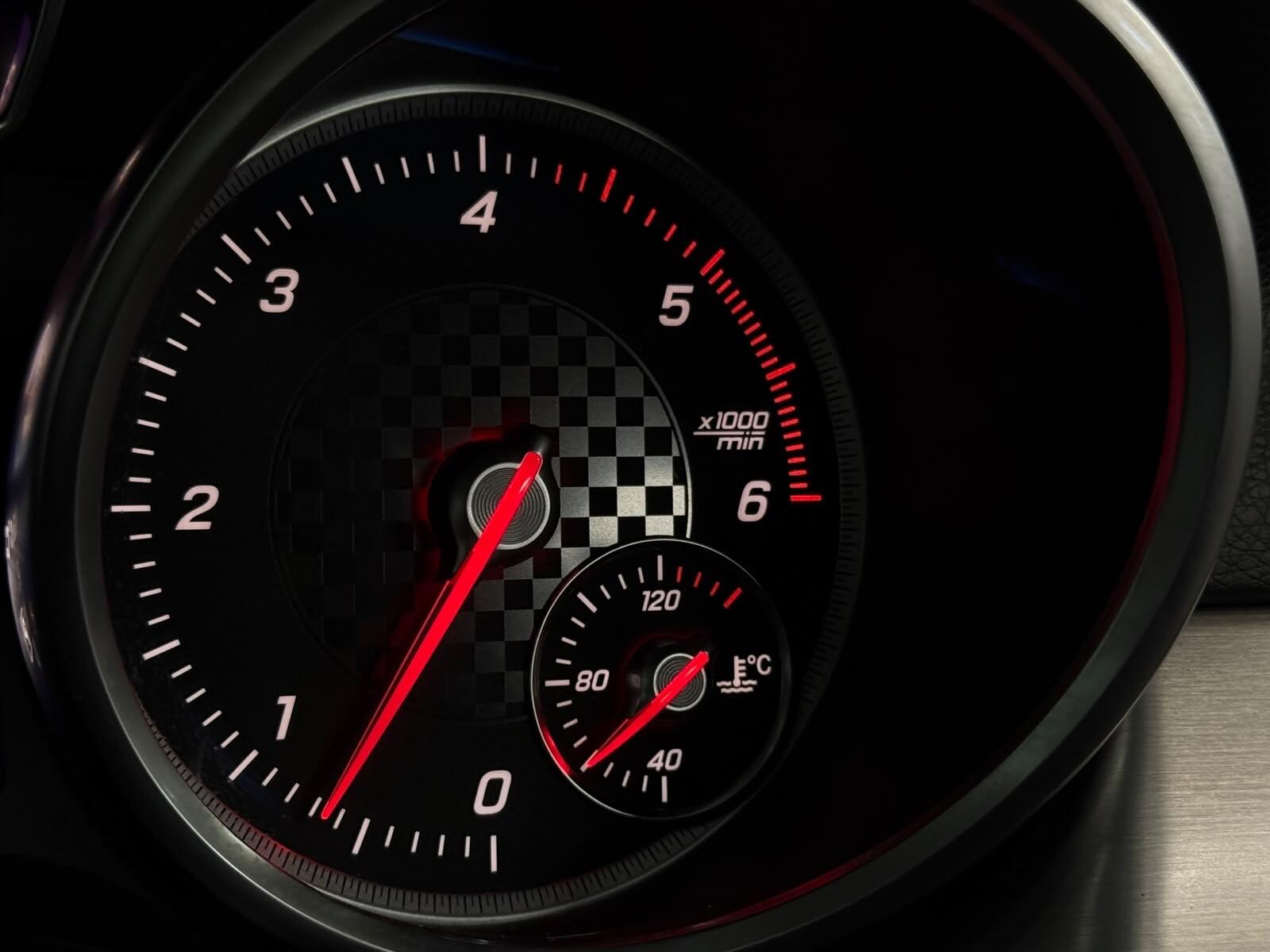 Mercedes-Benz Gle view 28