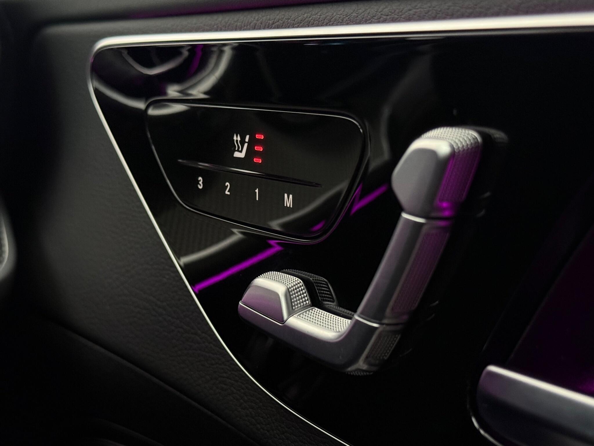 Mercedes-Benz C-Class view 20