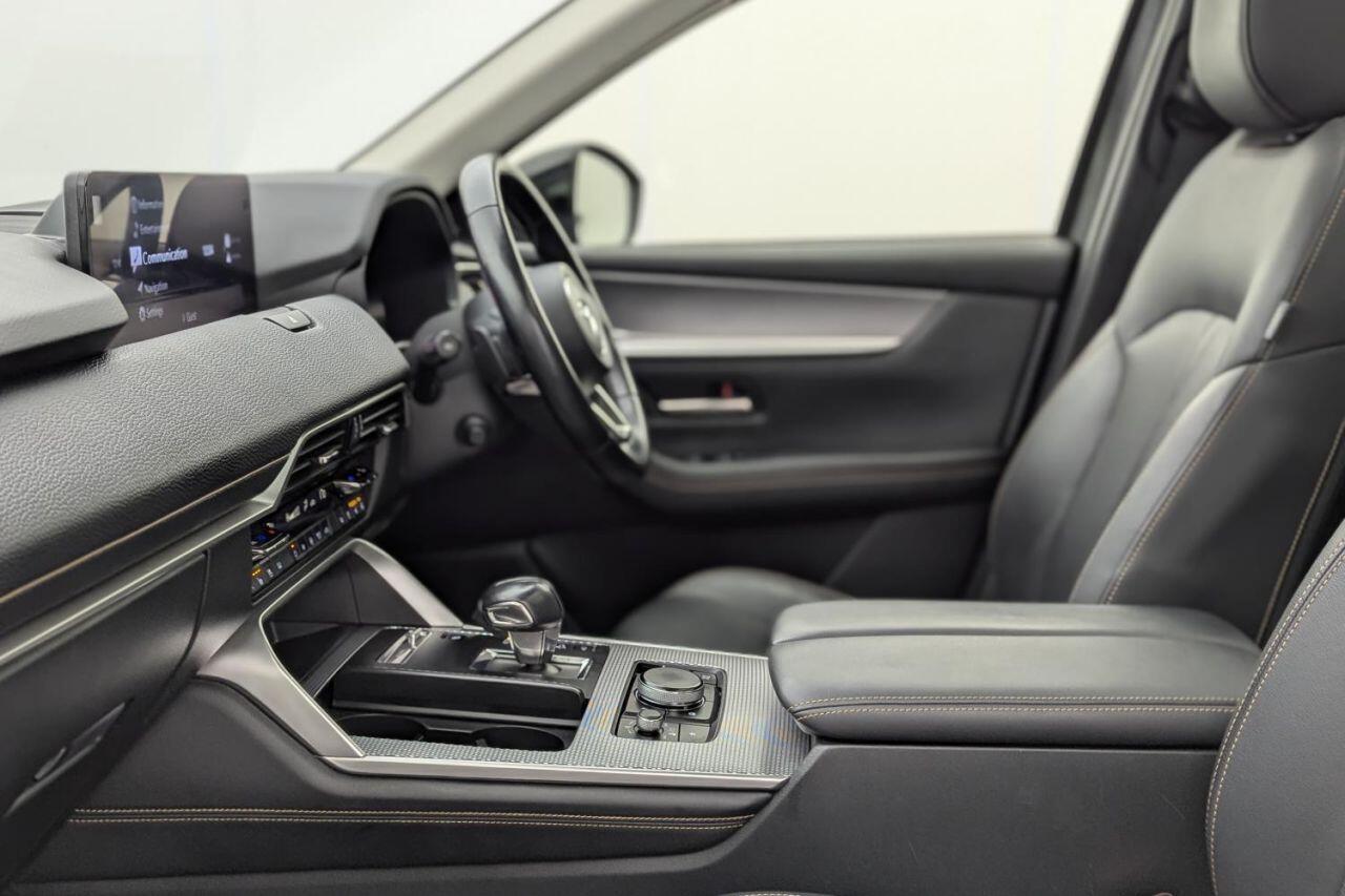 Mazda CX-60 view 28