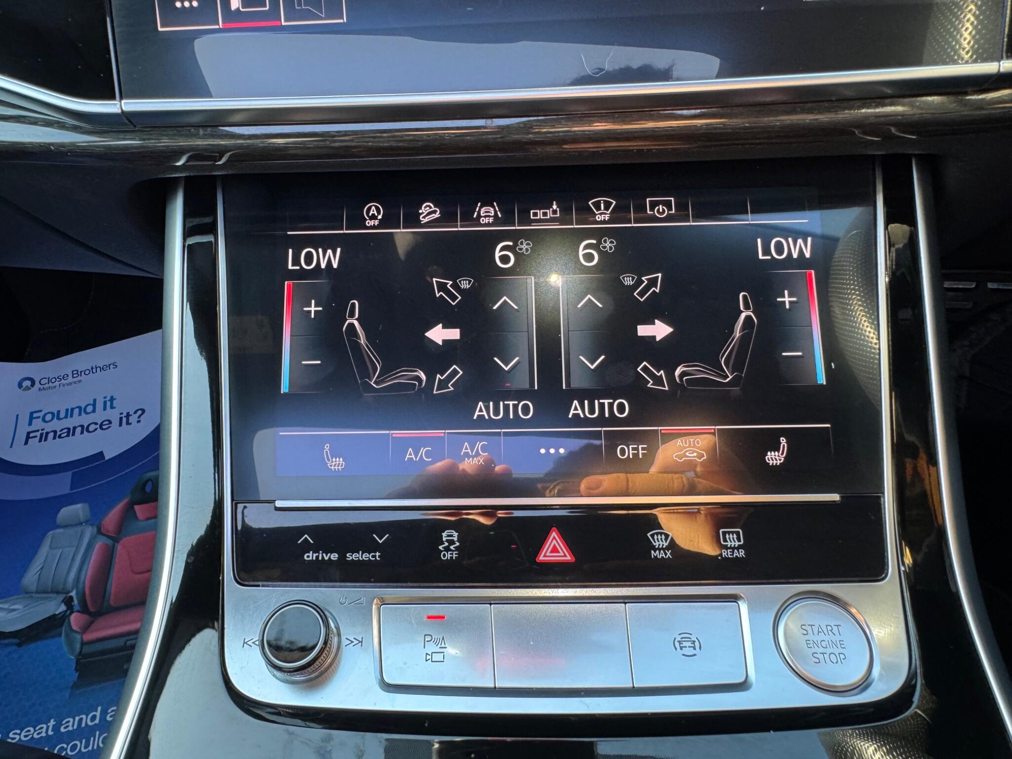 Audi Q8 view 35