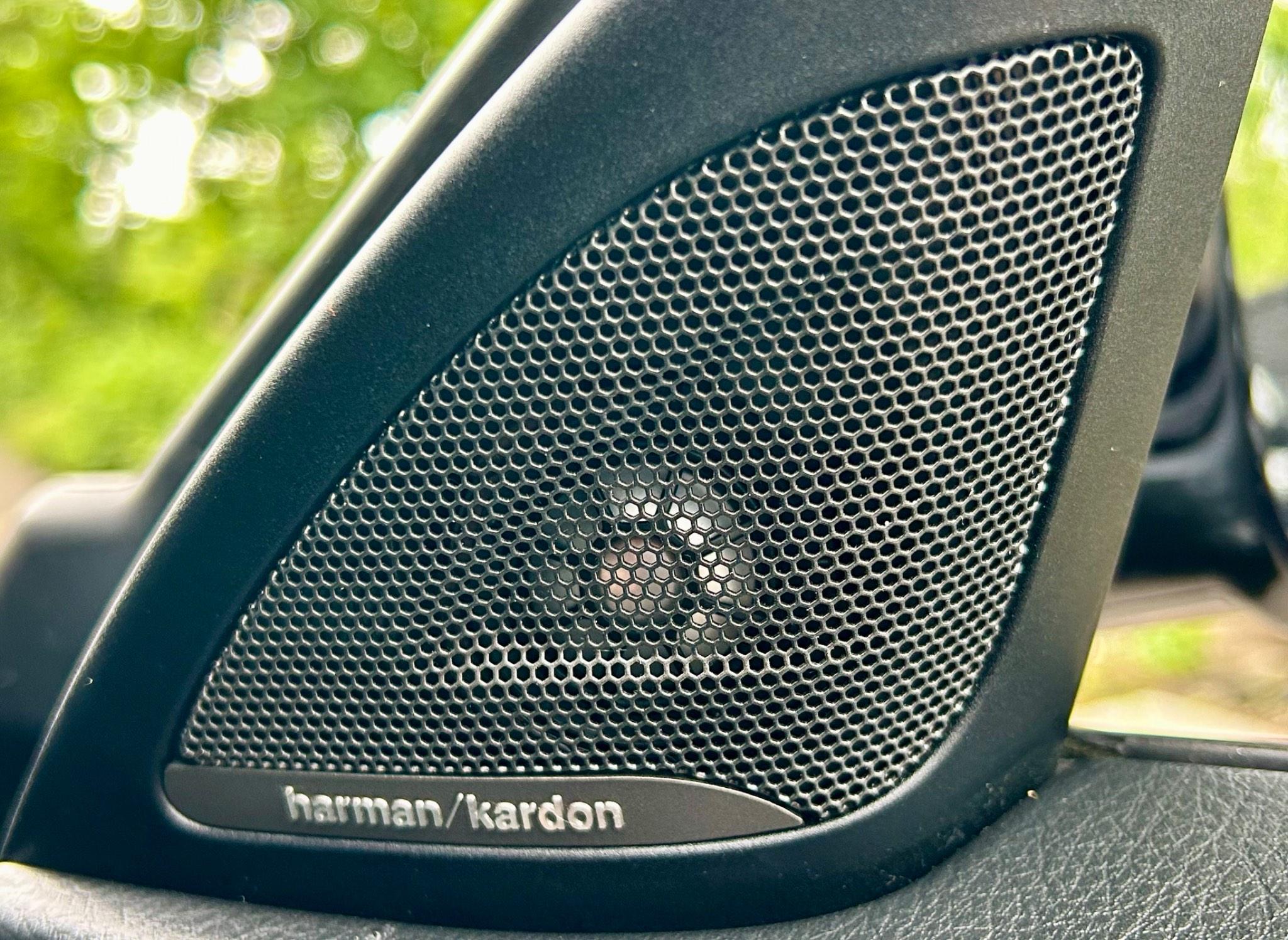 BMW 1 Series view 11