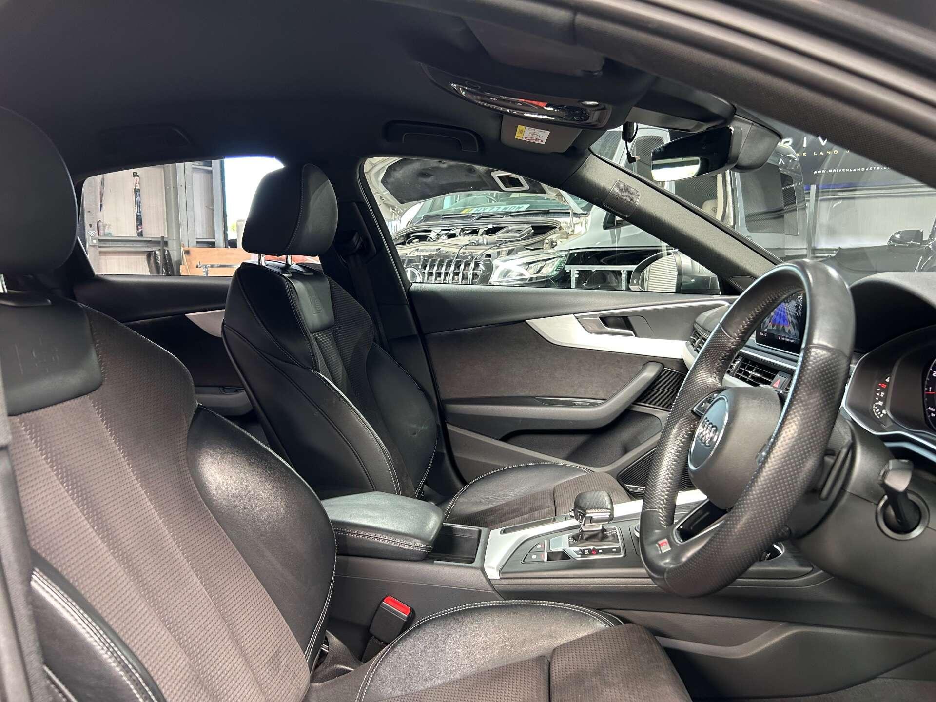 Audi A4 view 33
