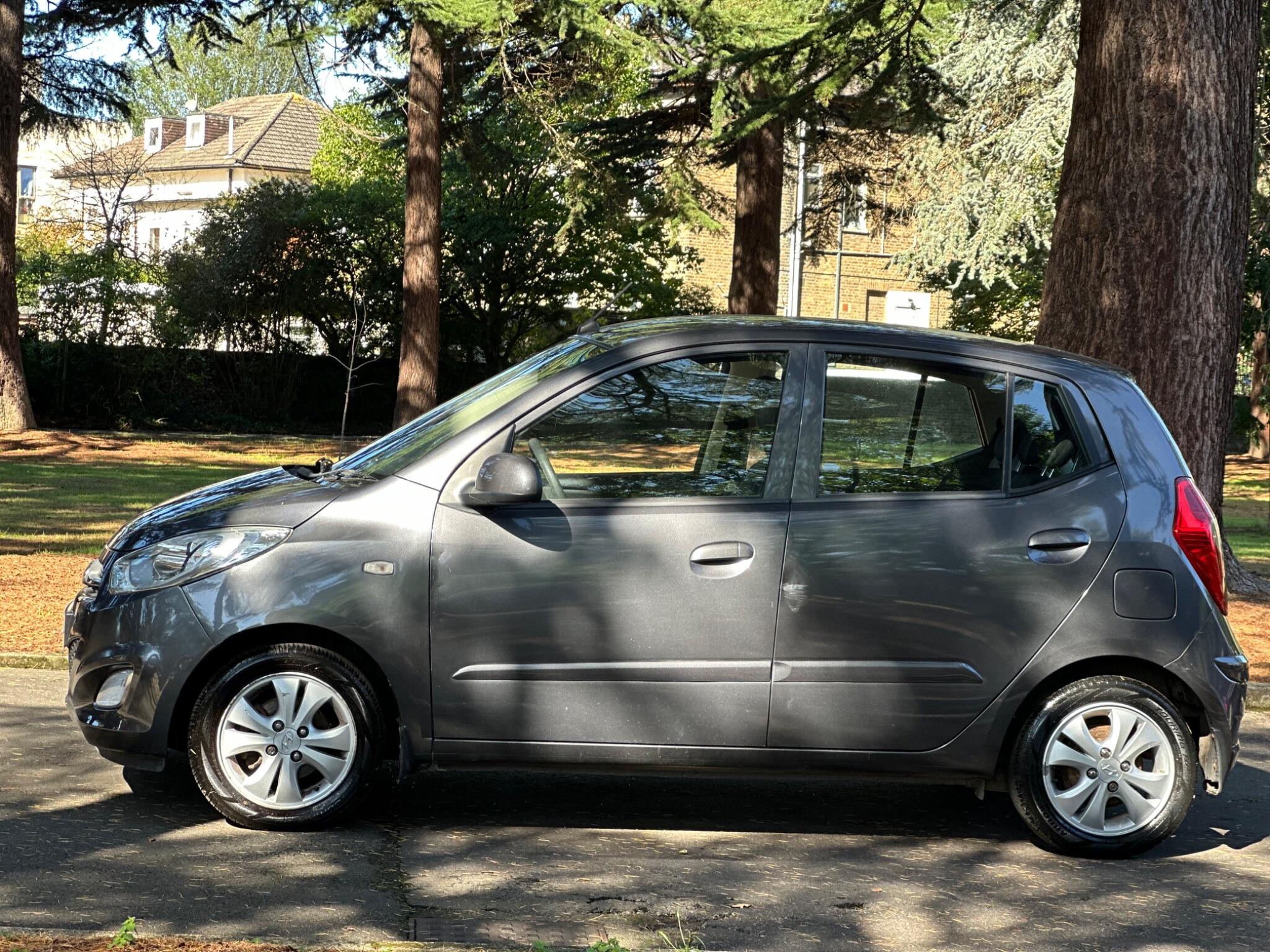 Hyundai i10 view 14
