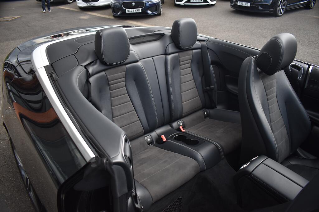 Mercedes-Benz E Class view 34
