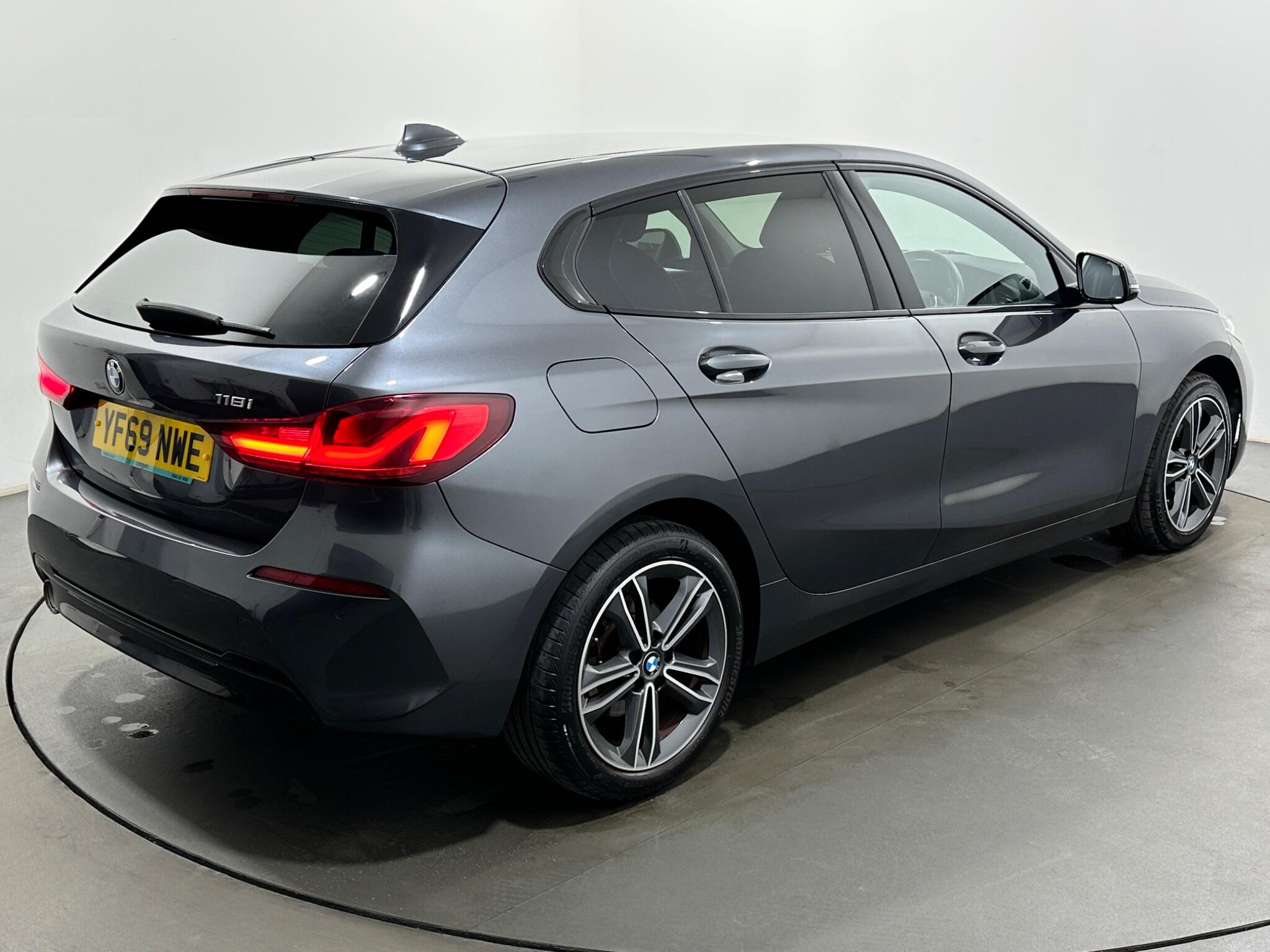 BMW 1 Series view 51