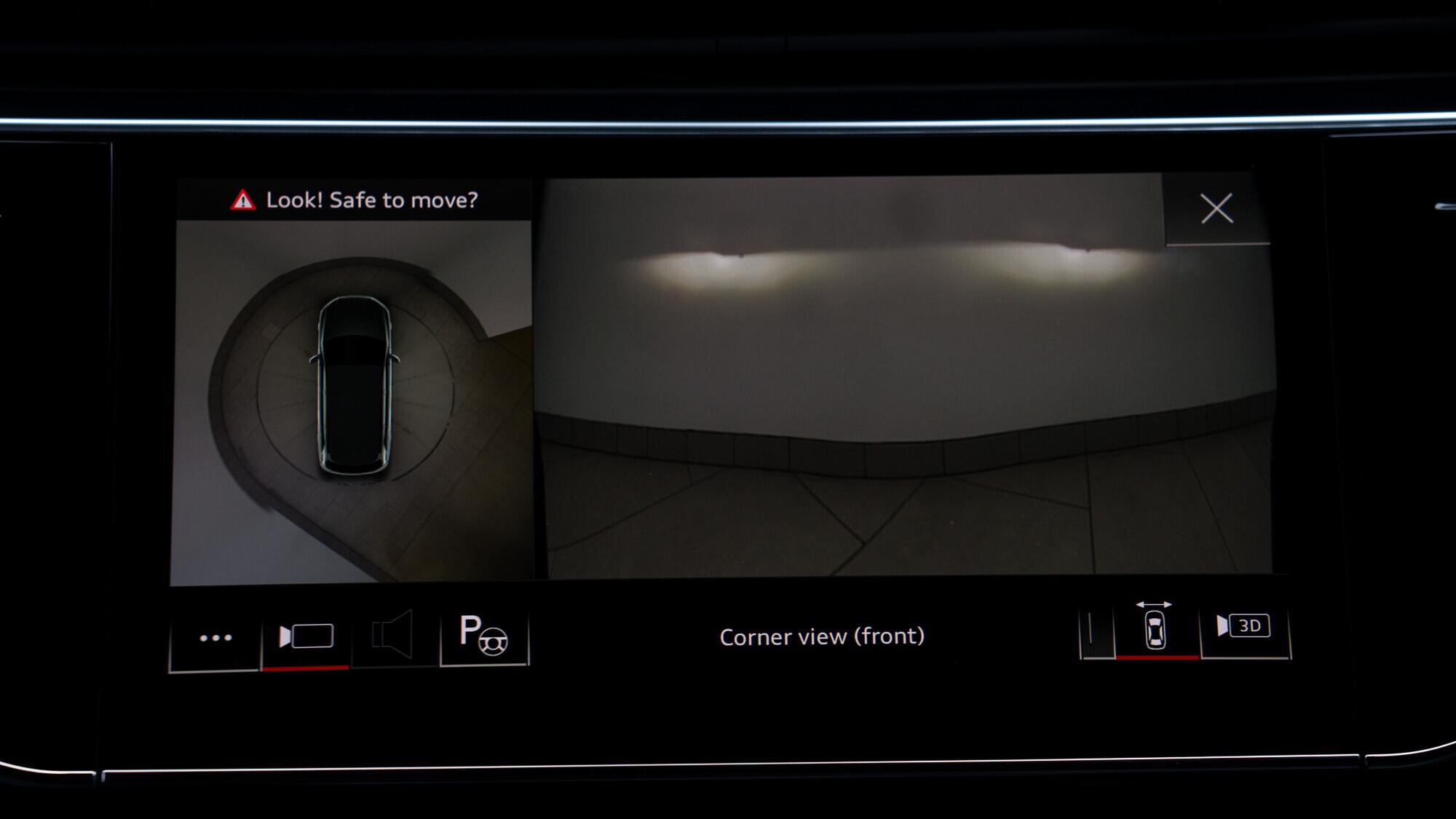 Audi SQ7 view 24