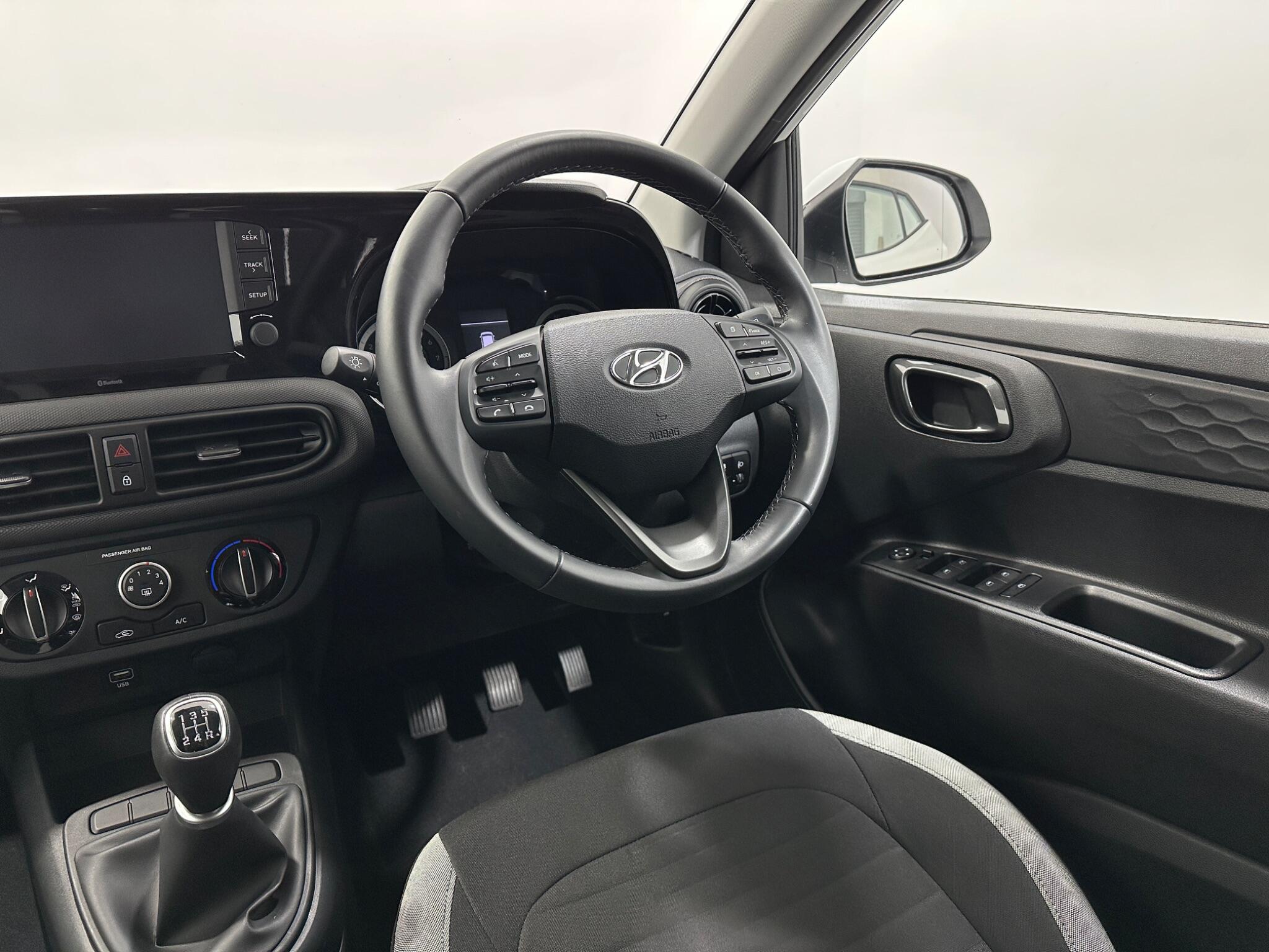 Hyundai I10 view 12