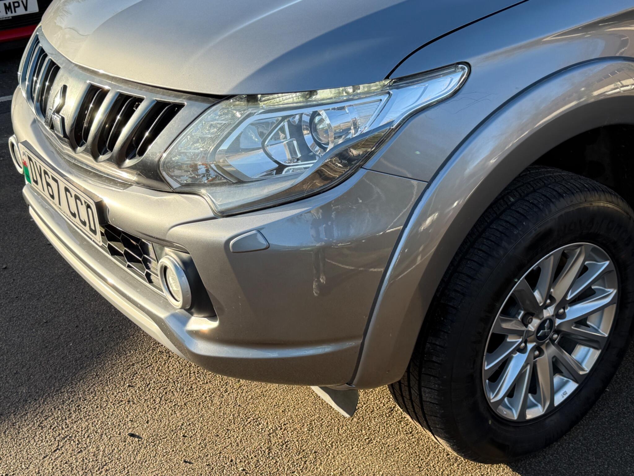 Mitsubishi L200 - Image 24