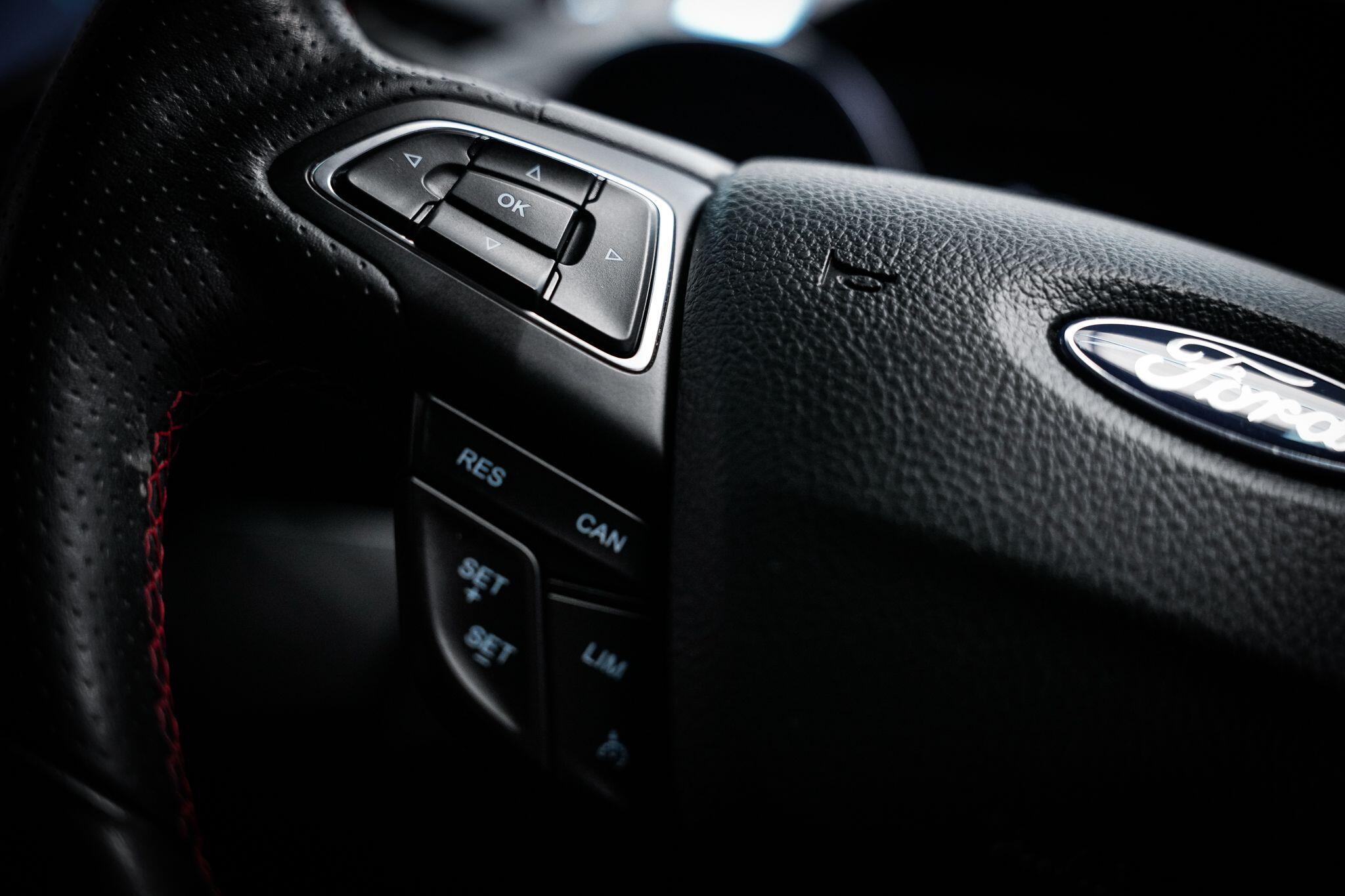Ford Kuga view 45