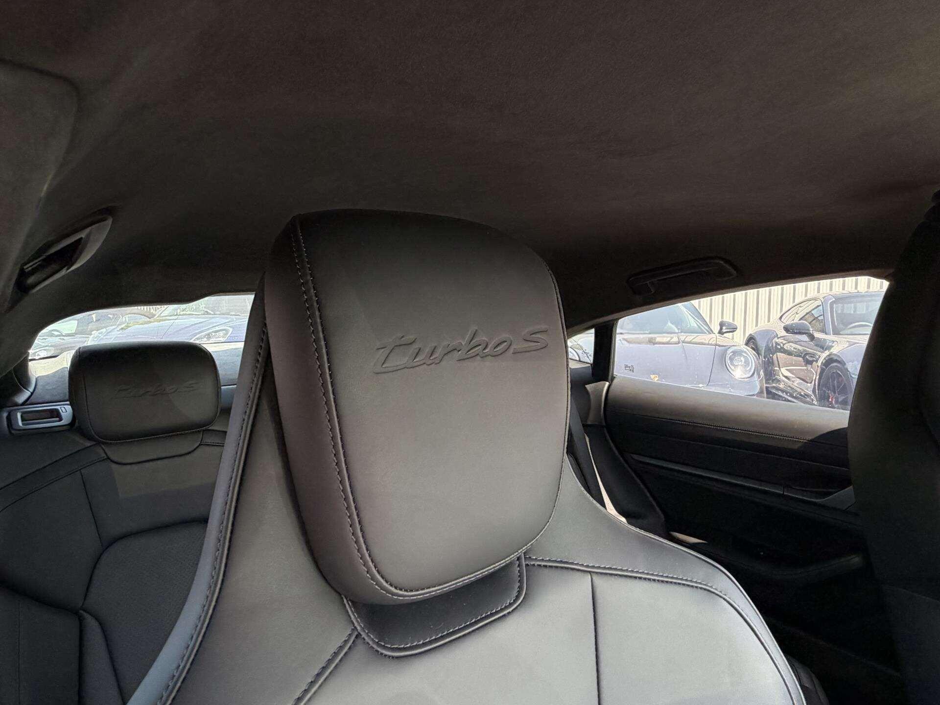 Porsche Taycan view 18