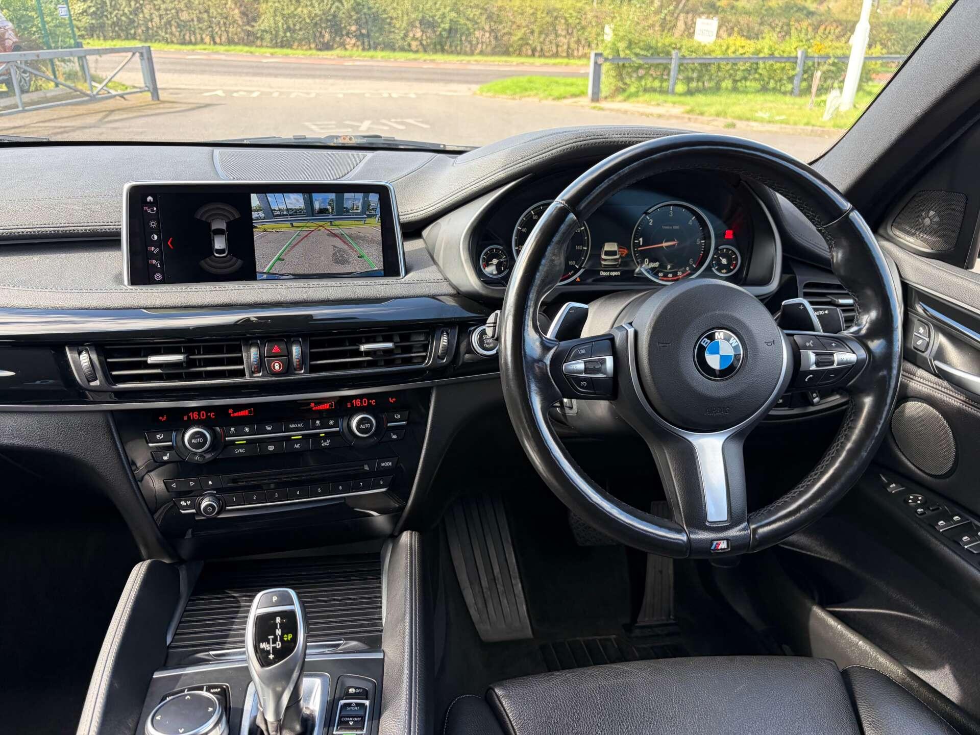 BMW X6 view 2