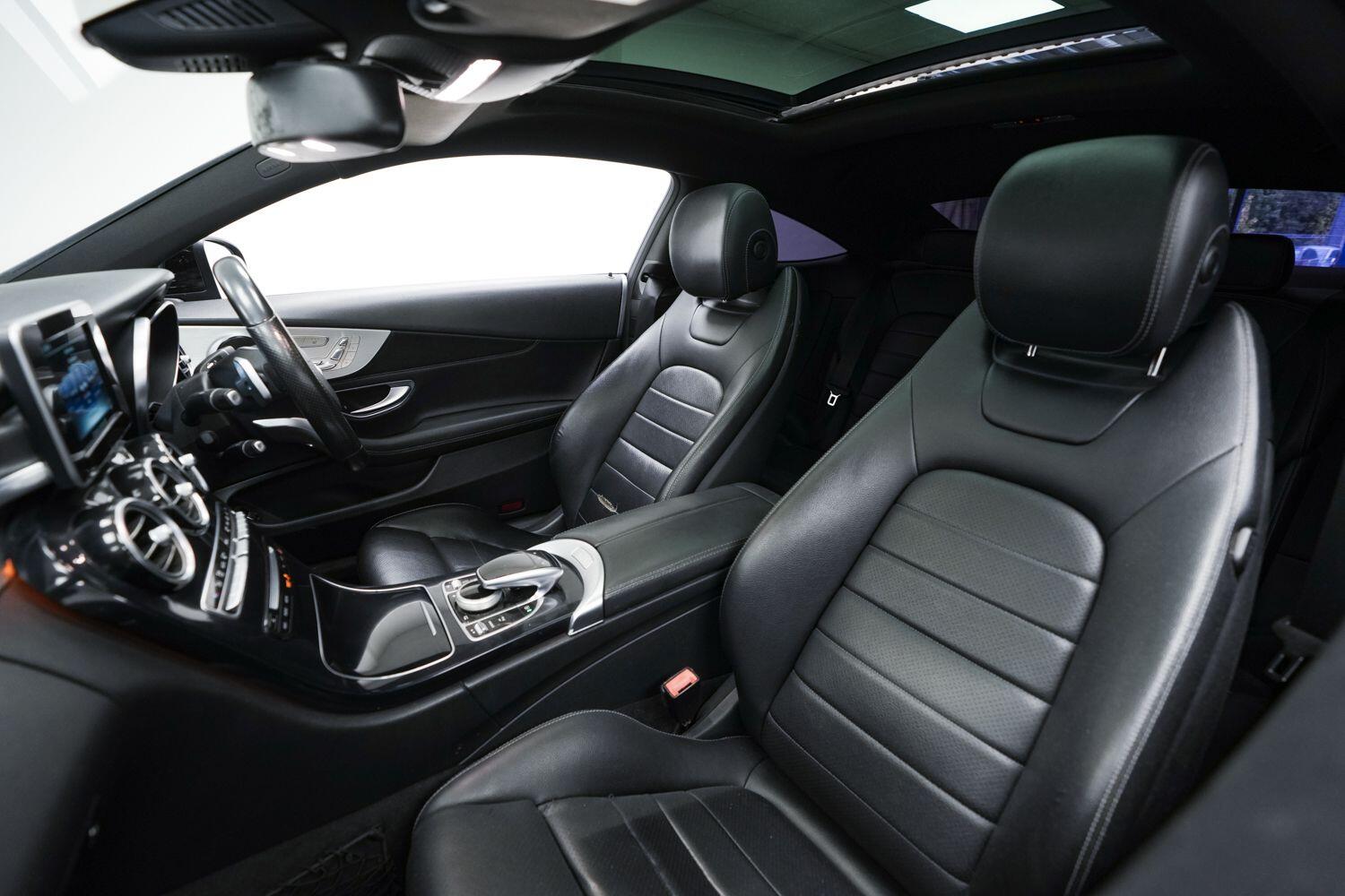 Mercedes-Benz C-Class view 20