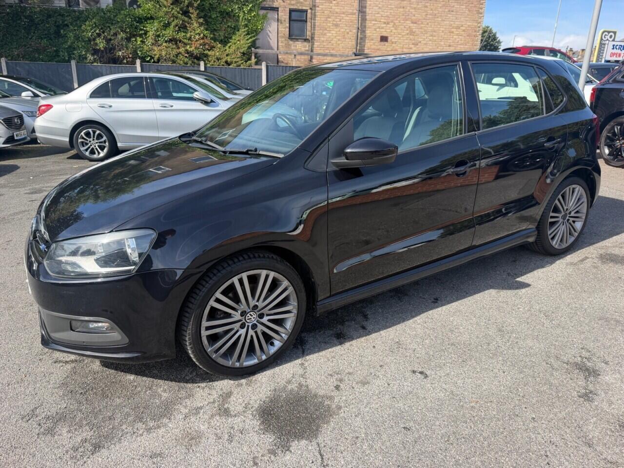 Volkswagen Polo view 23