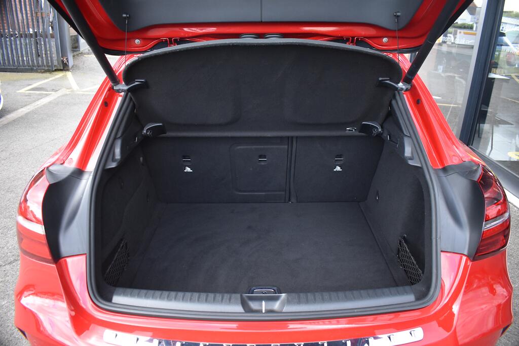 Mercedes-Benz Gla view 45