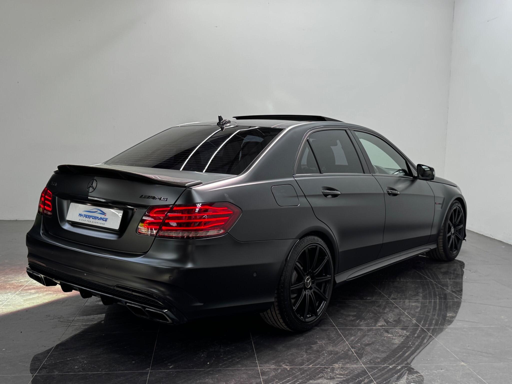 Mercedes-Benz E-Class view 64