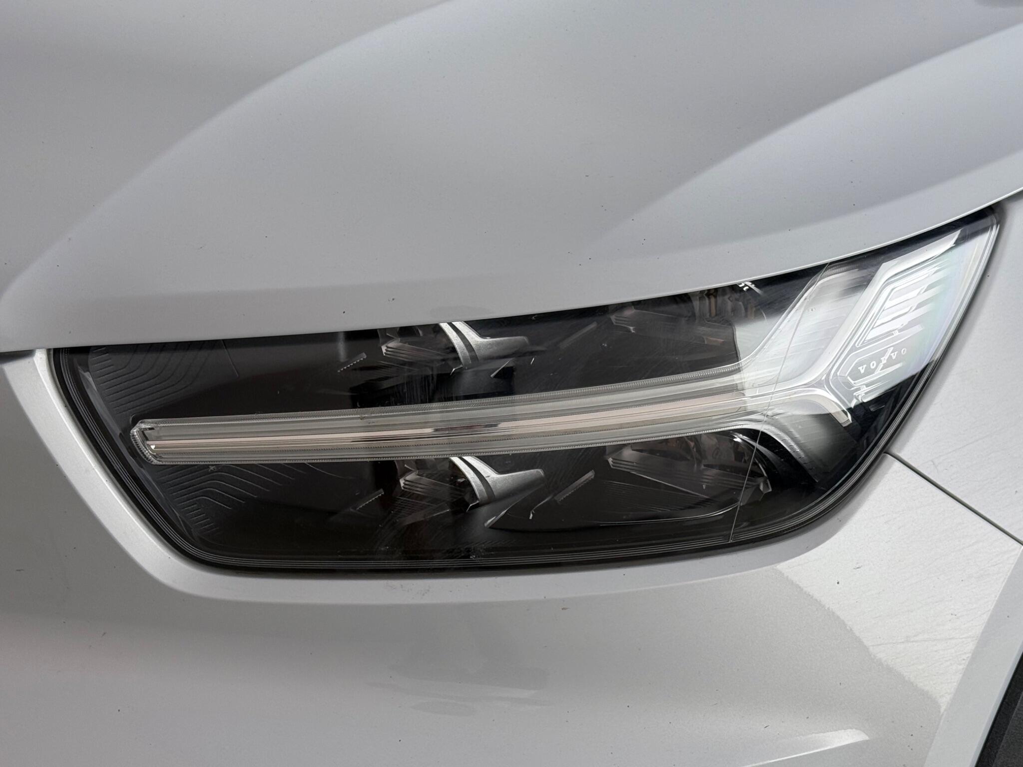 Volvo XC40 view 13