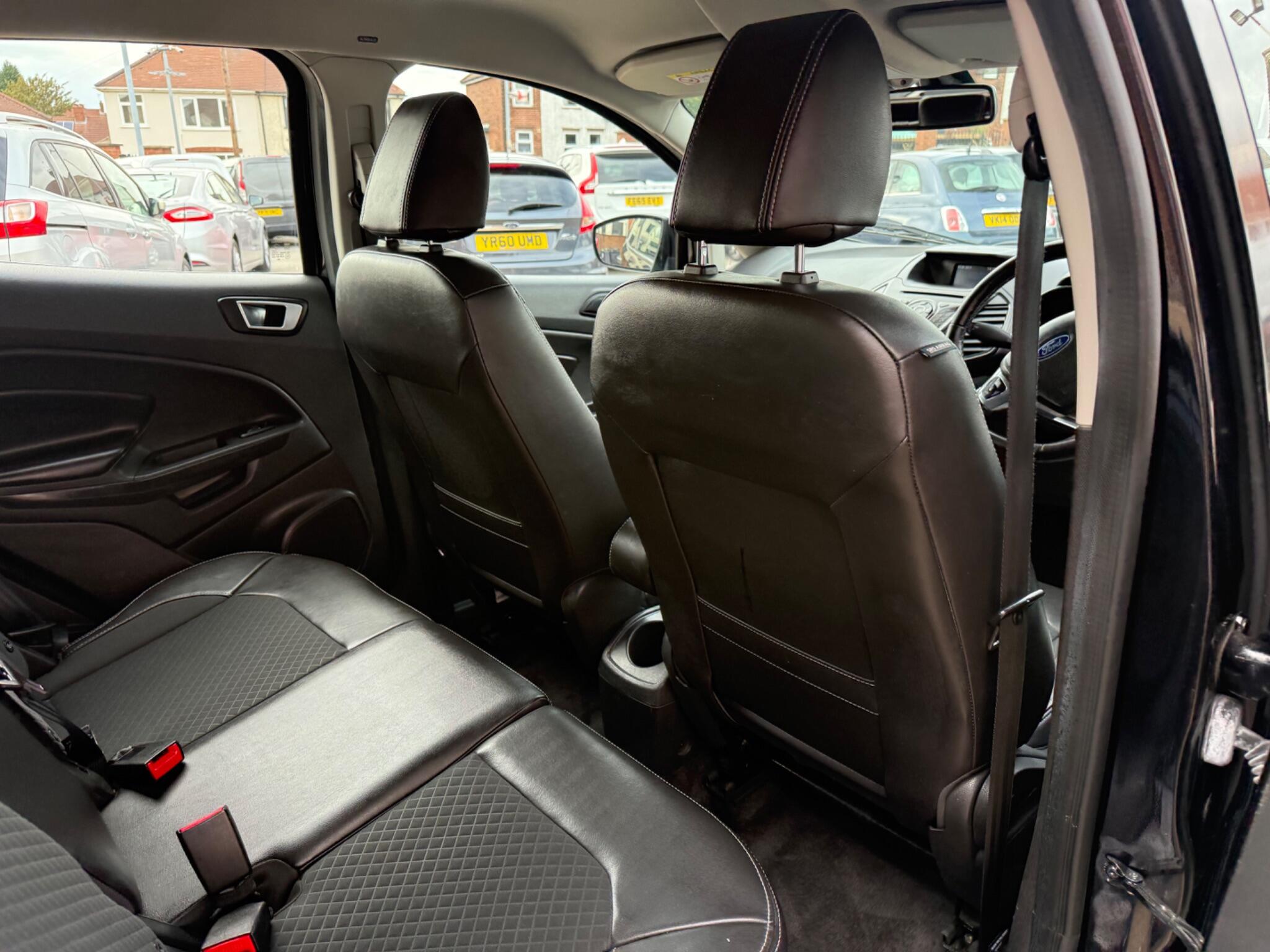 Ford Ecosport view 17