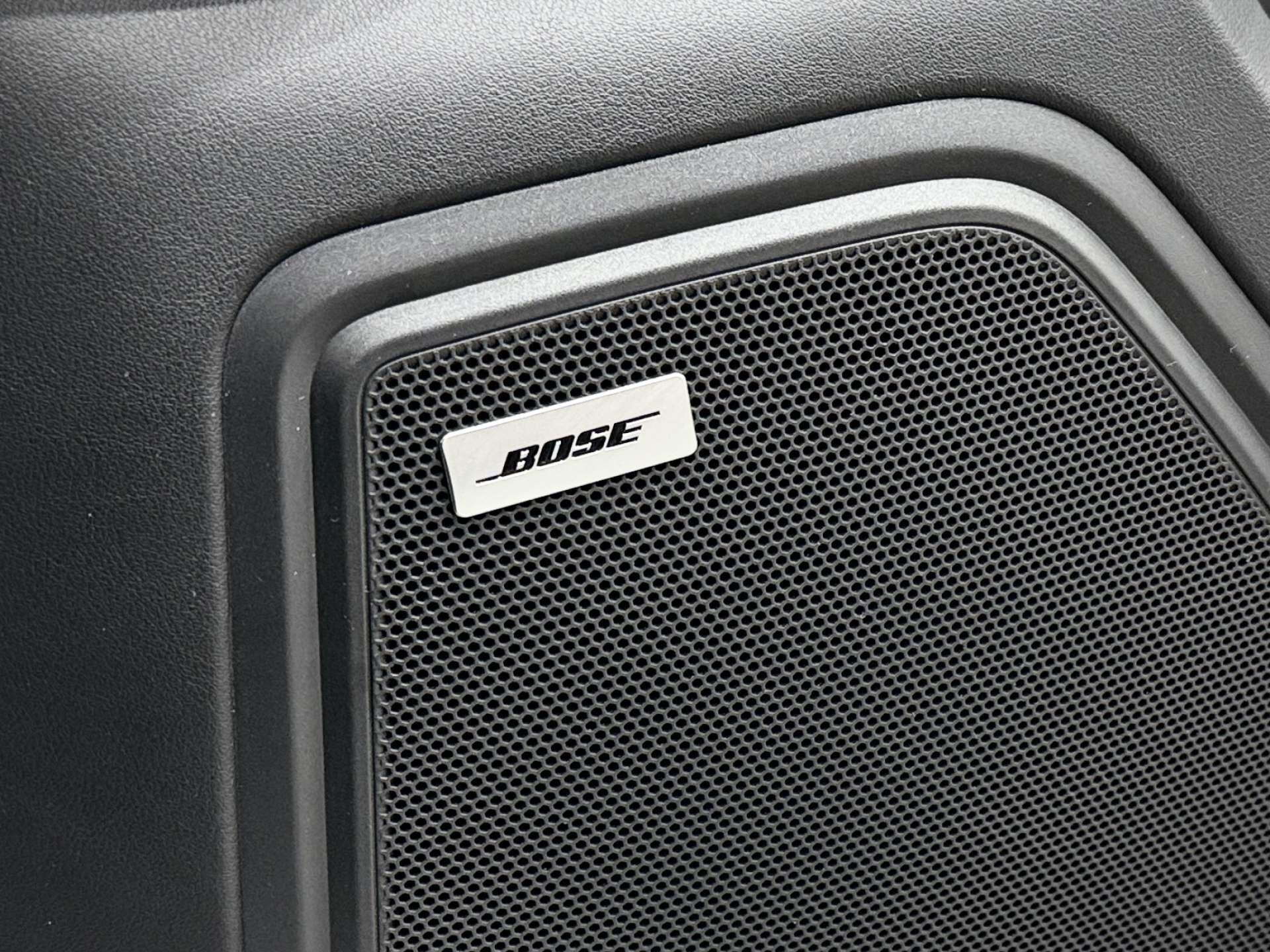Porsche Macan view 48