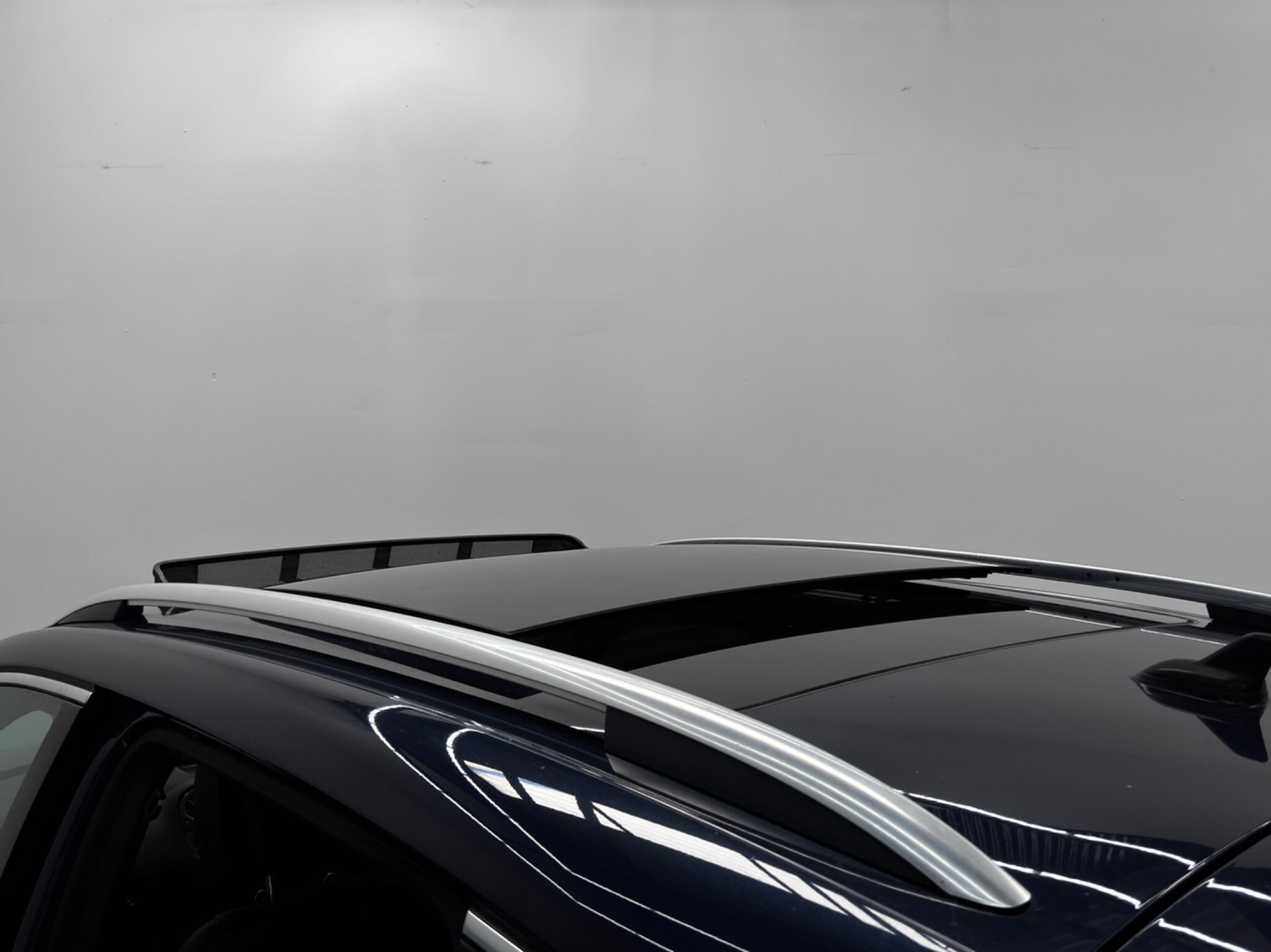 Volkswagen Tiguan view 17