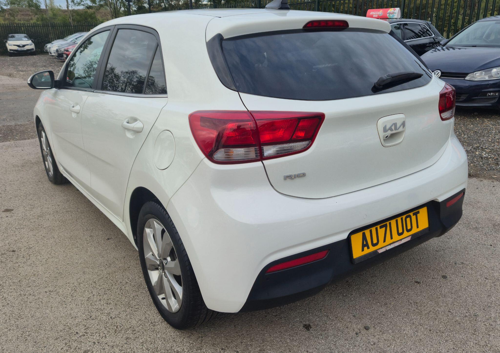 Kia Rio view 13
