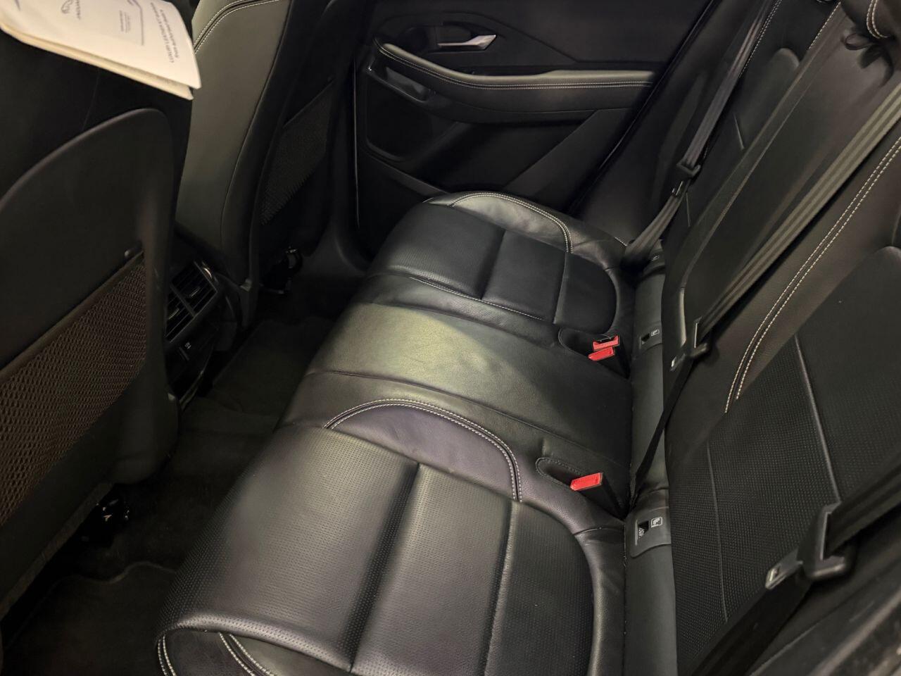 Jaguar E-Pace view 18