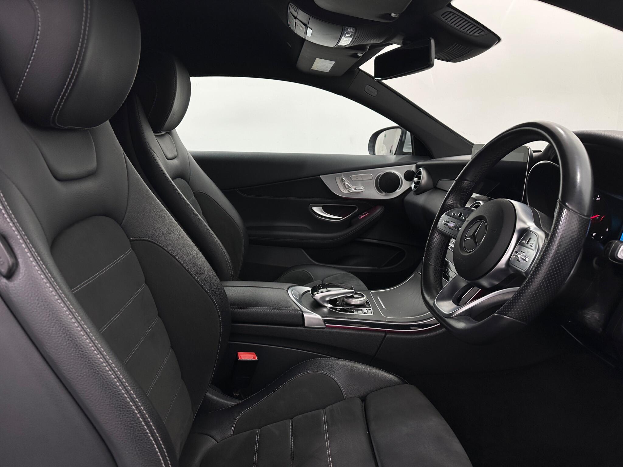 Mercedes-Benz C-Class view 34