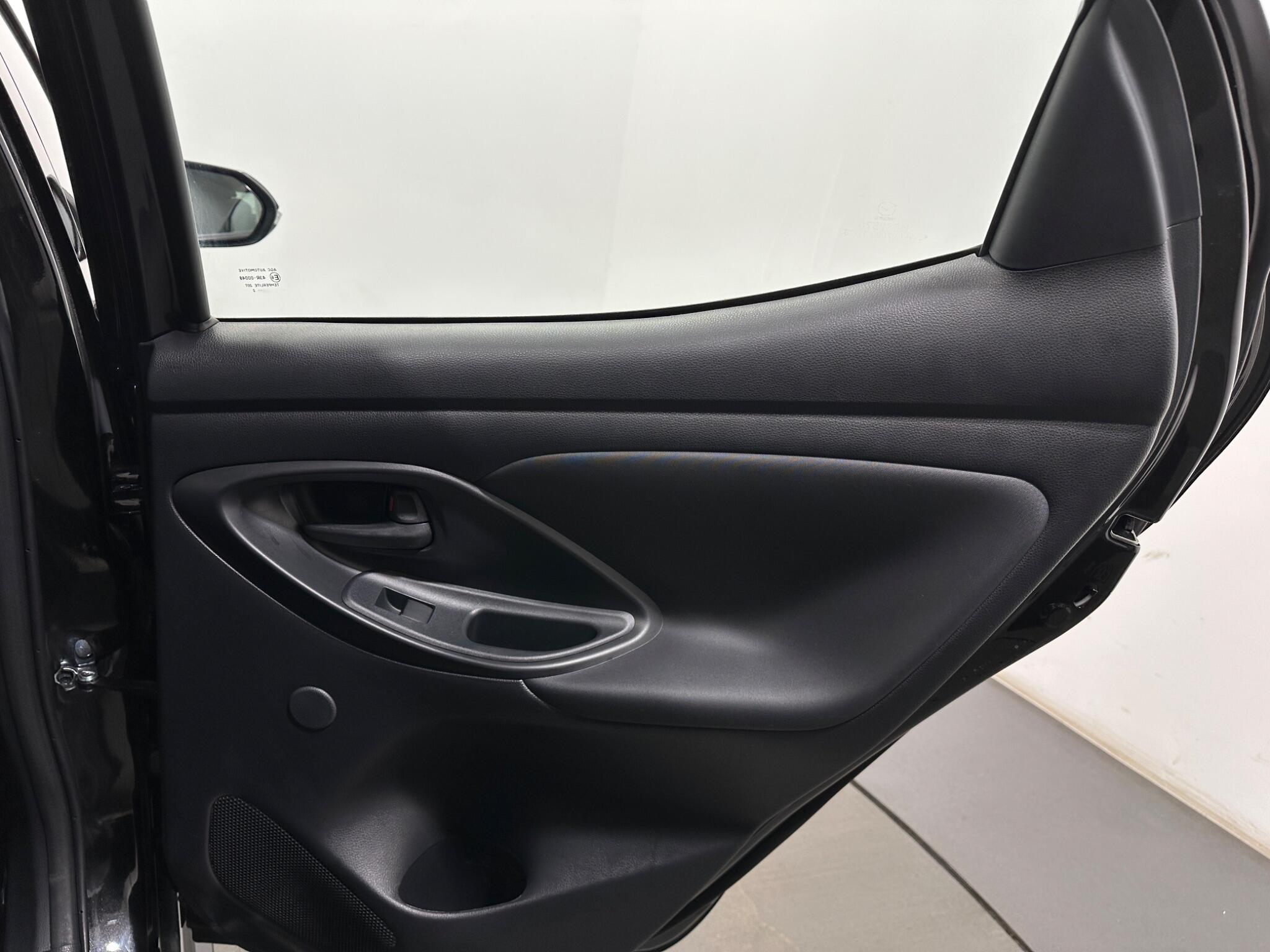 Mazda Mazda2 view 40