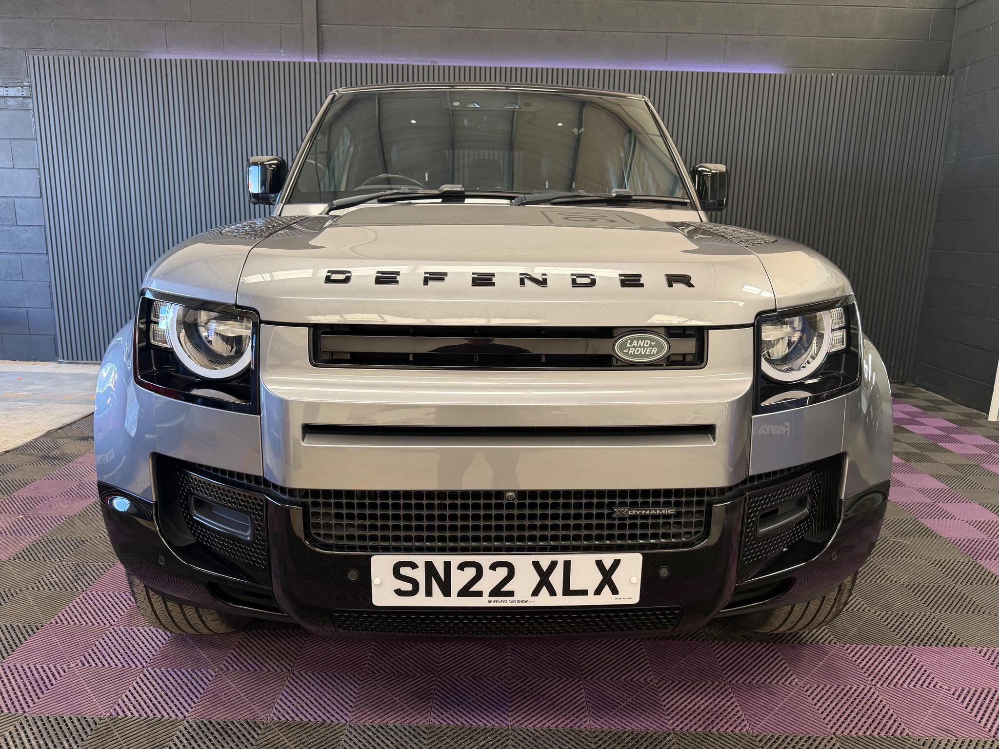 Land Rover Defender view 26